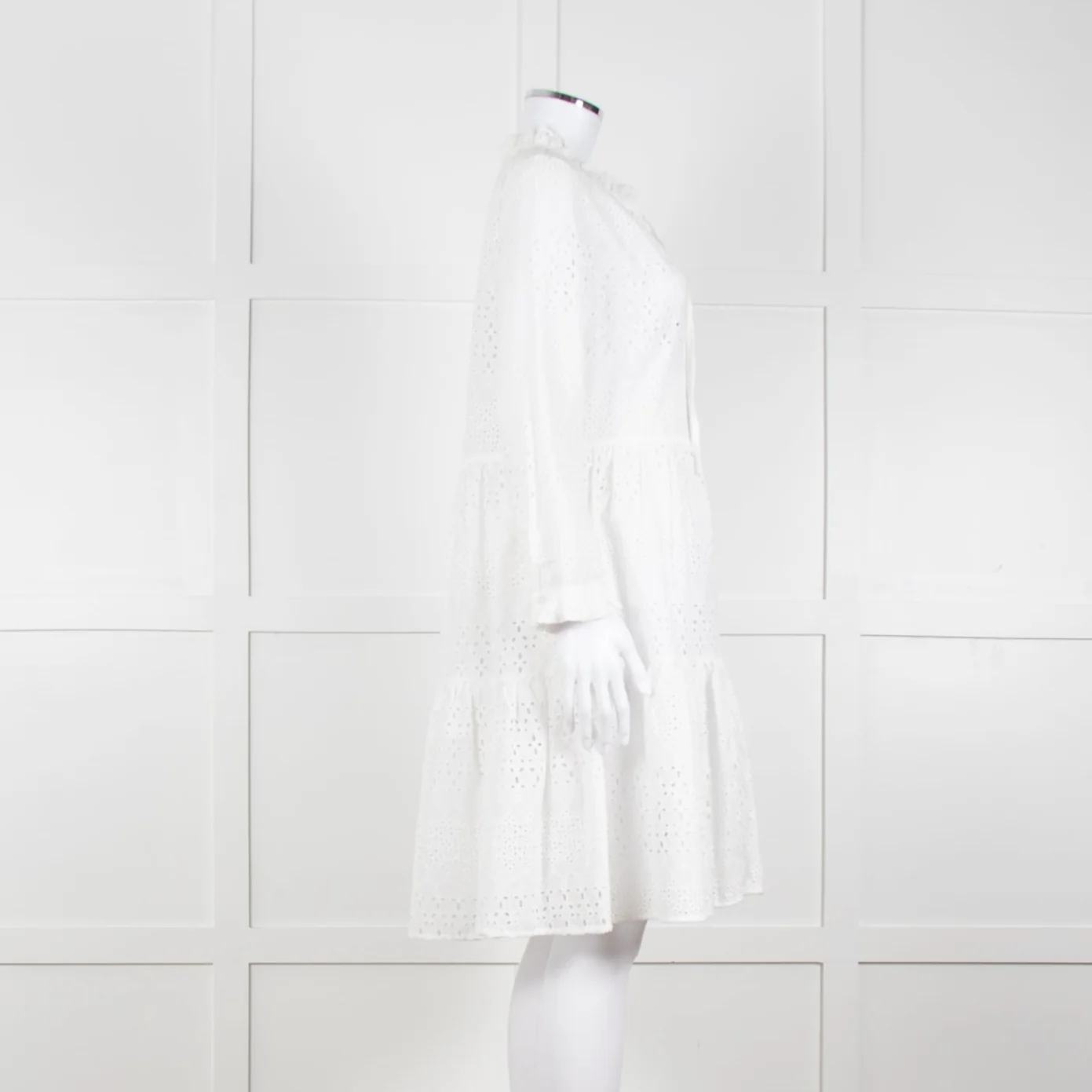 0039 Italy White Broderie Anglaise Short Dress - Image 7