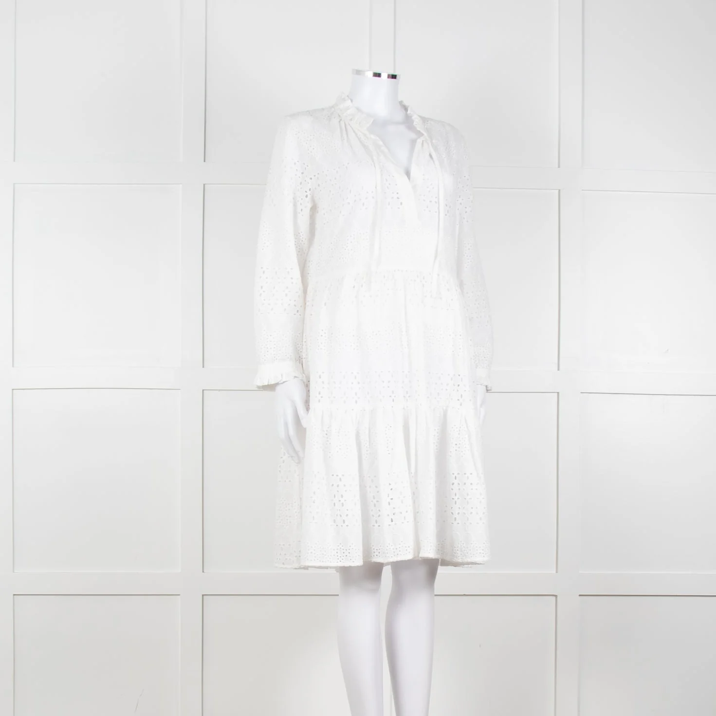 0039 Italy White Broderie Anglaise Short Dress - Image 8