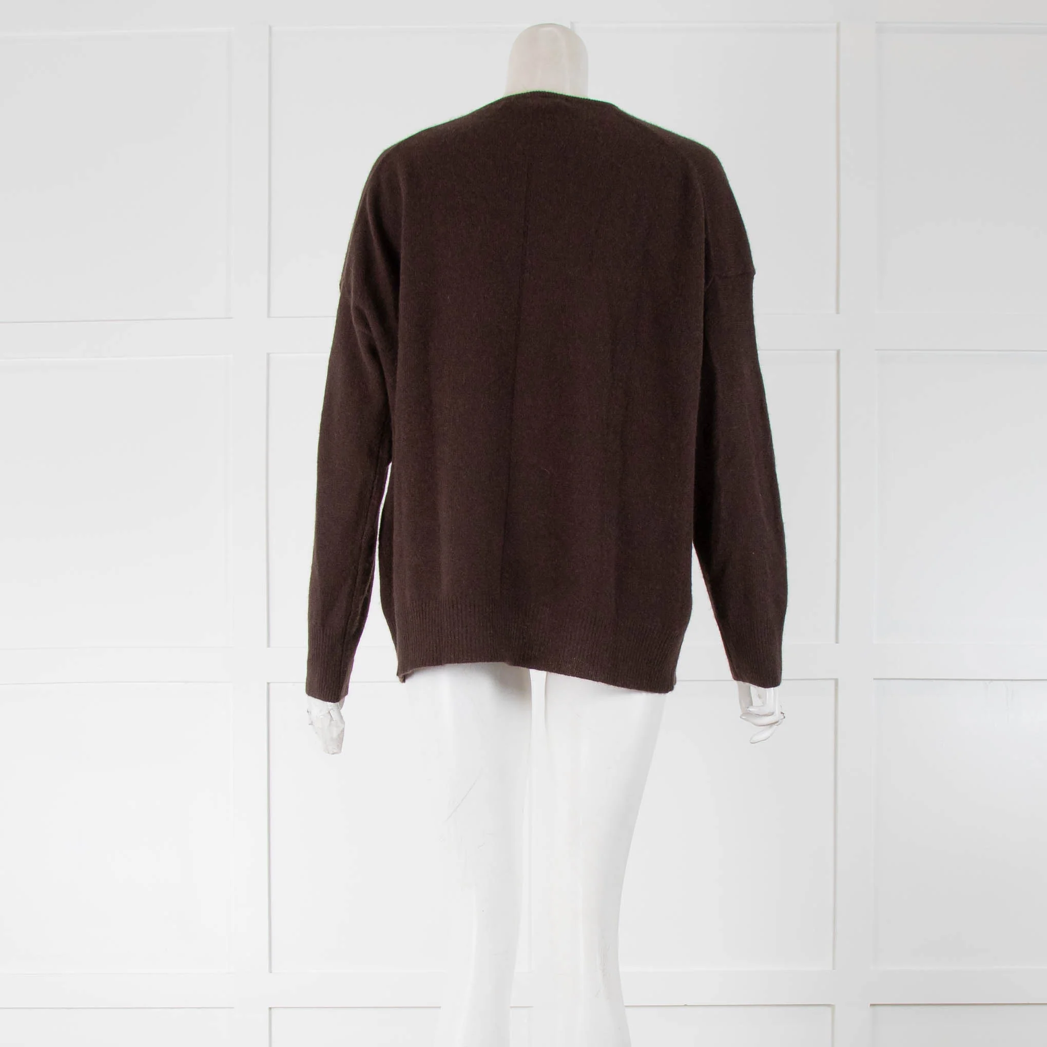 360 Cashmere Brown V Neck Jumper - Image 3