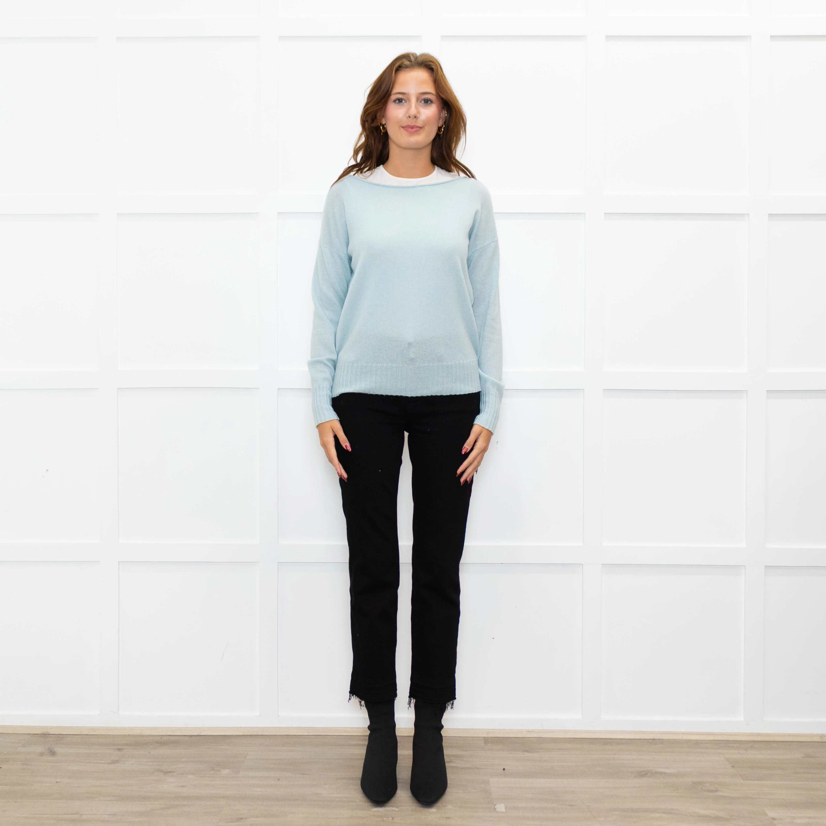 360 Cashmere Ice Blue Boat Neck Jumper