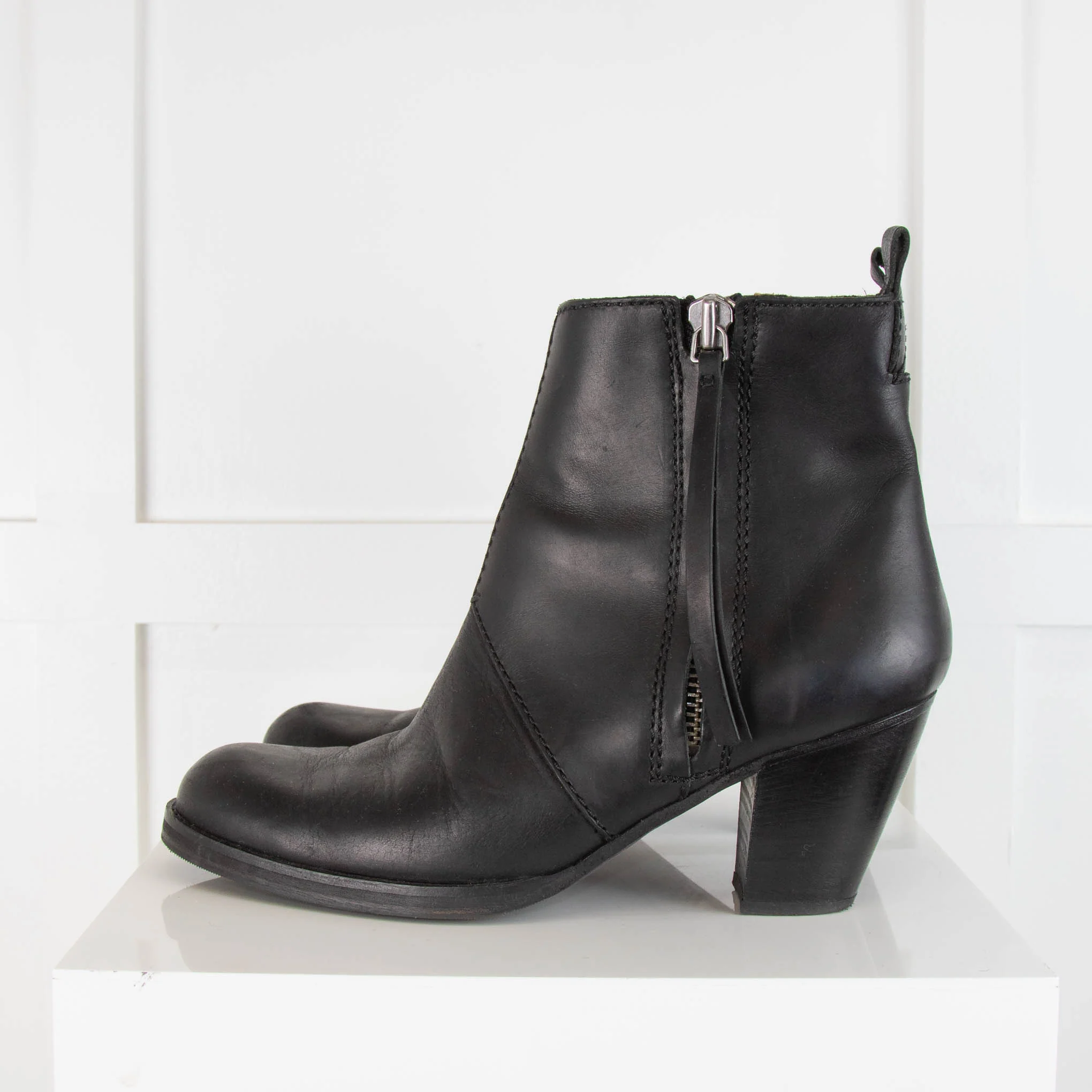 Acne Studios Black Leather Short Boots With Side Zip - Image 3