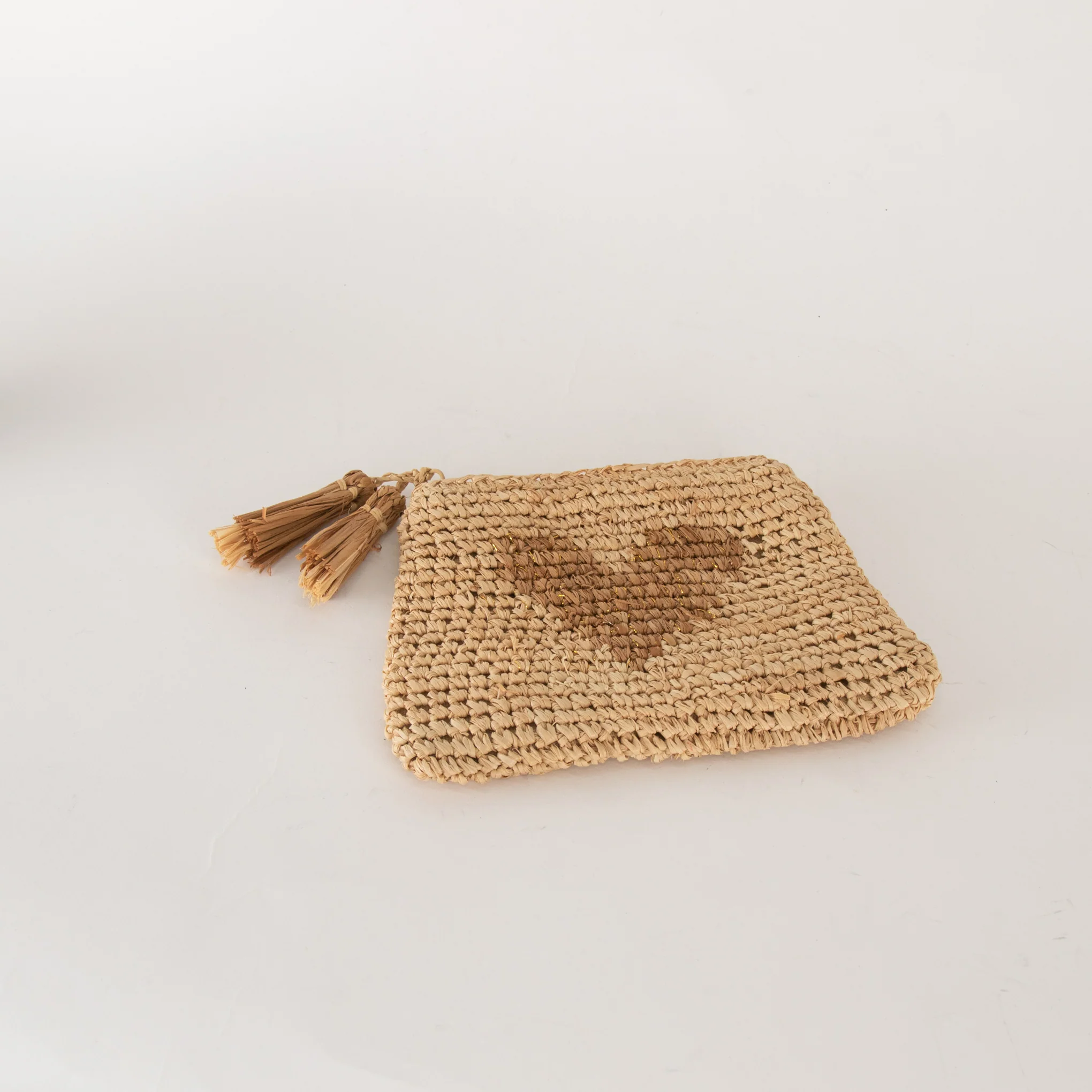 Aerin Small Heart Raffia Zip Pouch - Image 6