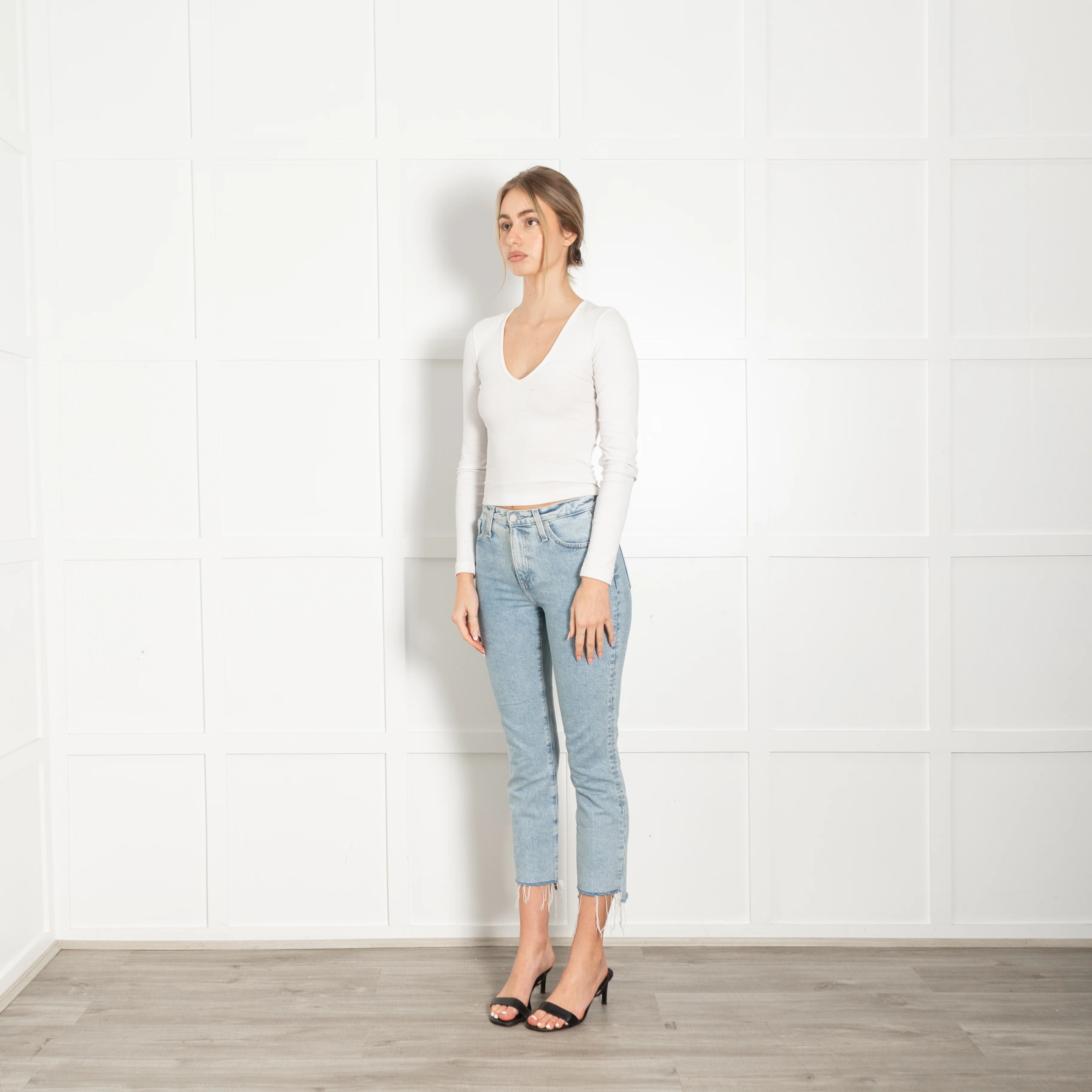 AG Jeans The Isabelle Pale Wash Jeans - Image 3