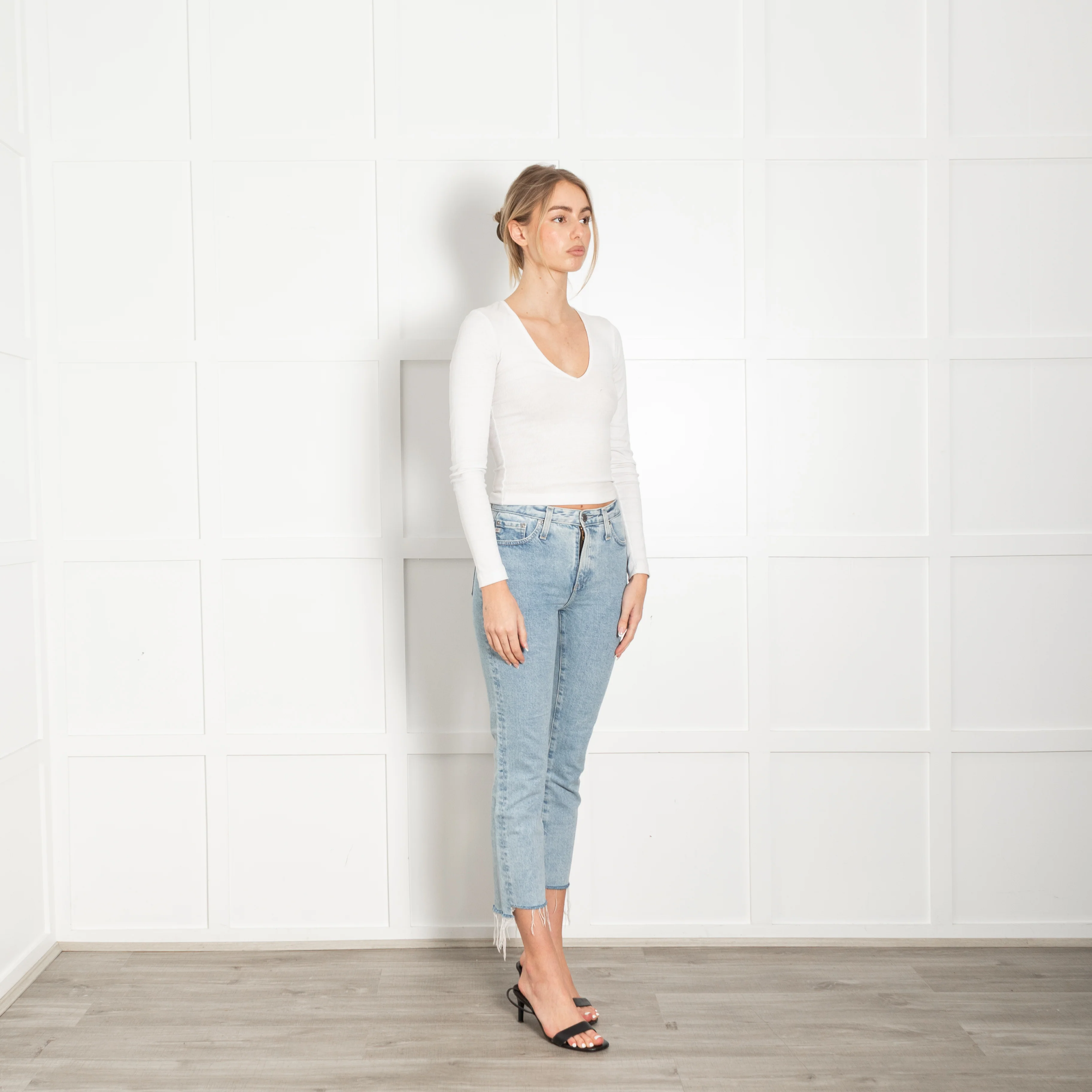 AG Jeans The Isabelle Pale Wash Jeans - Image 7