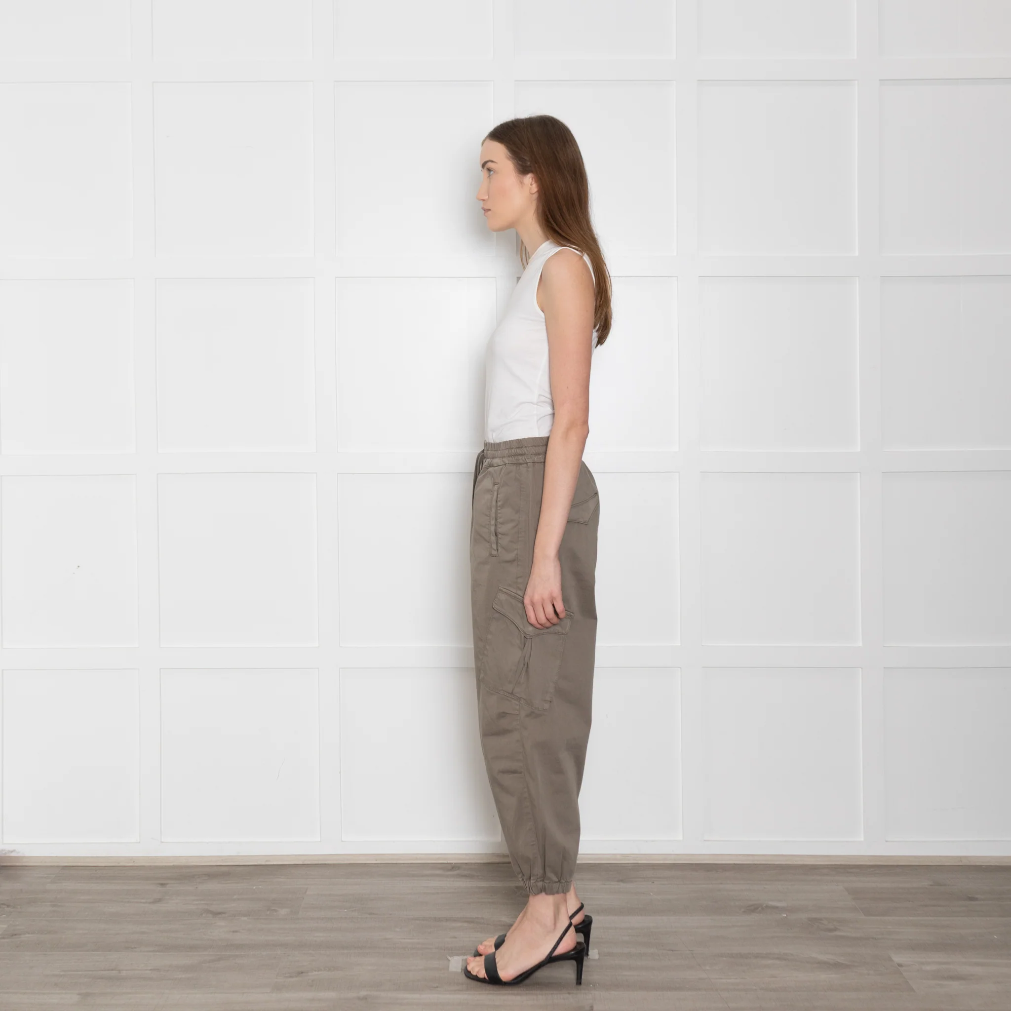 Adriano Goldschmied Khaki Elastic ankle Trousers - Image 4
