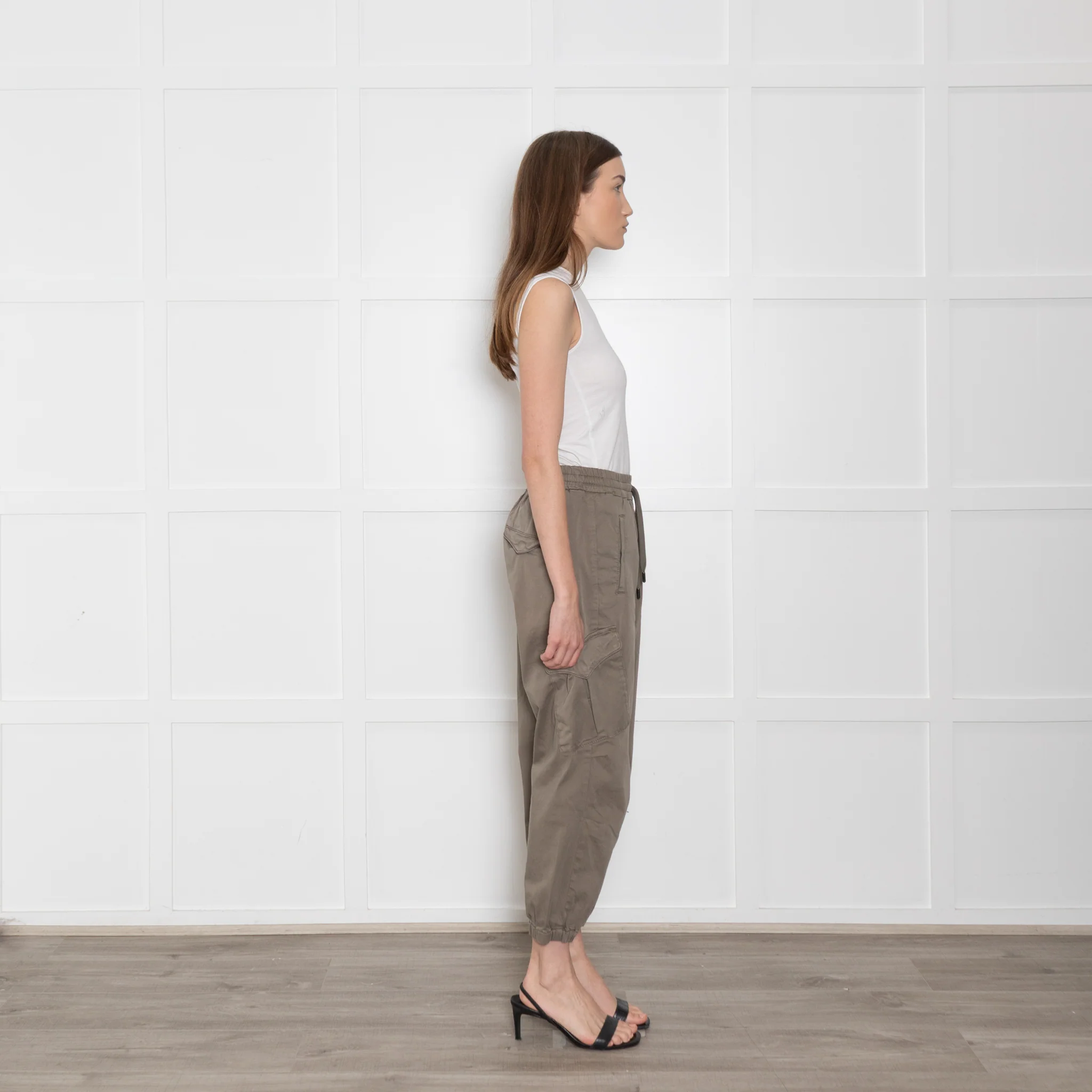 Adriano Goldschmied Khaki Elastic ankle Trousers - Image 6