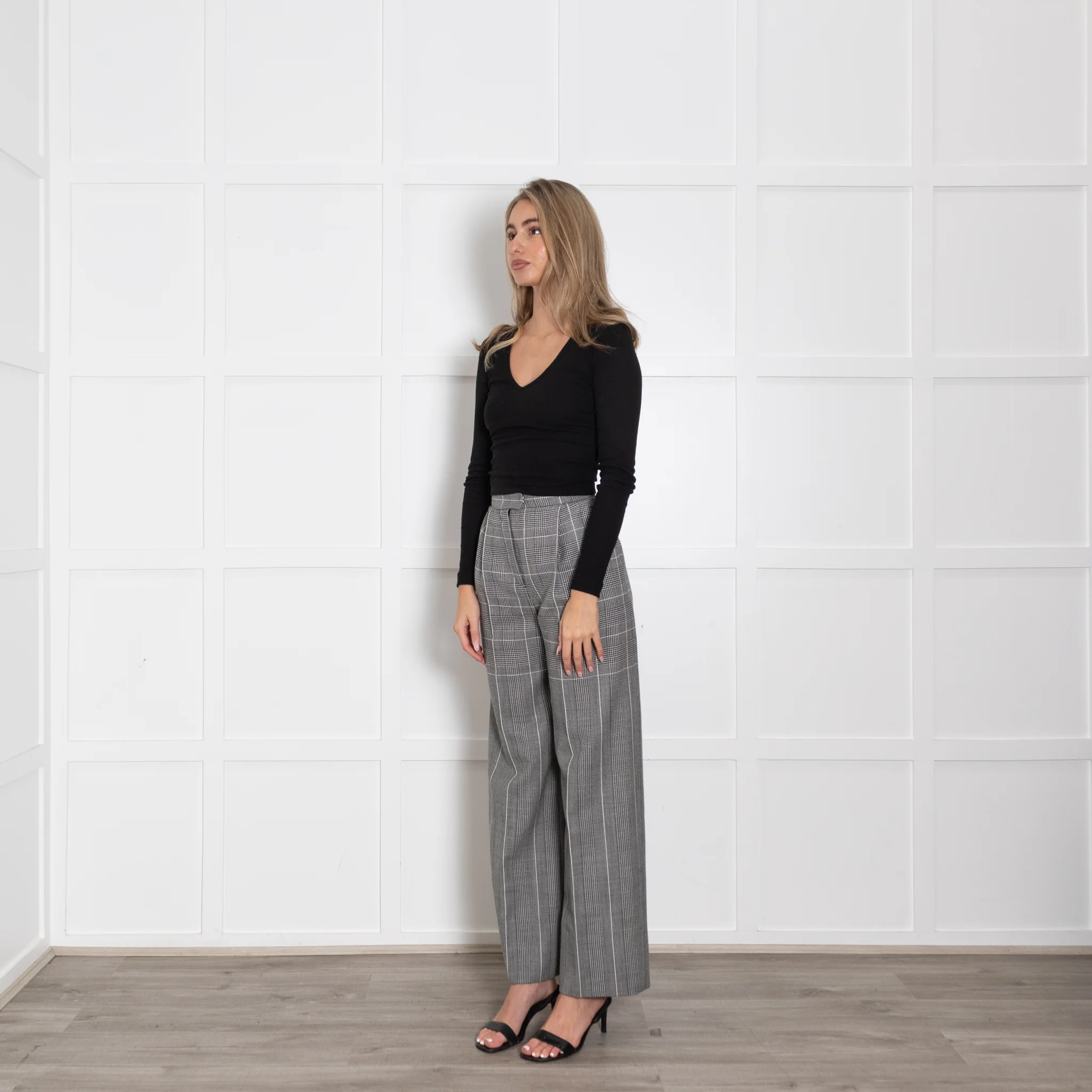 Alberta Ferretti Prince of Wales Grey Check Wide Leg Trousers - Image 3