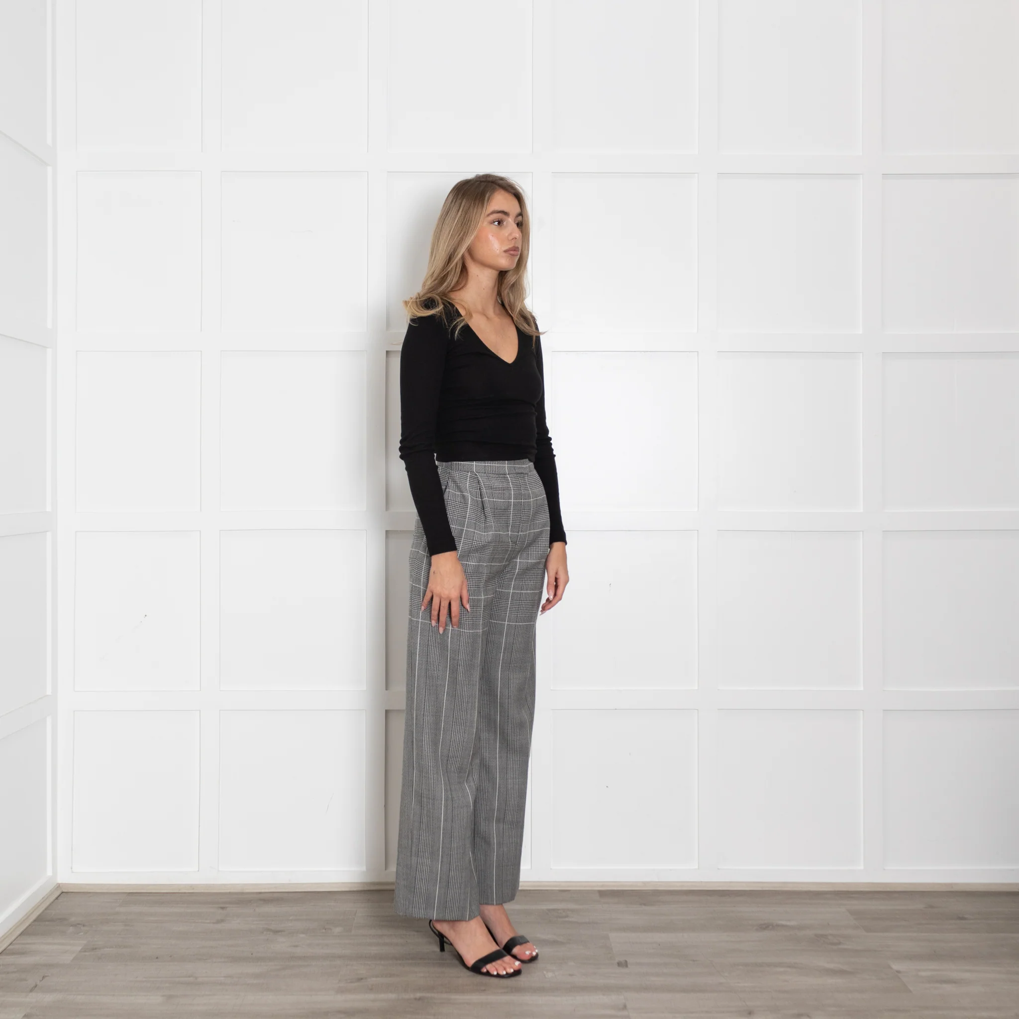 Alberta Ferretti Prince of Wales Grey Check Wide Leg Trousers - Image 7