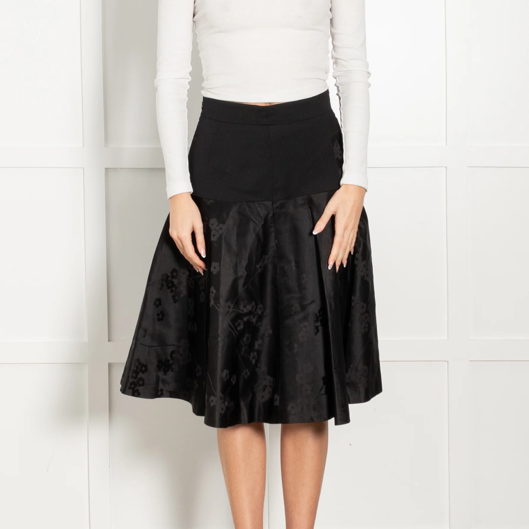 Alexander McQueen Black On Black Floral Print A-Line Skirt - Image 2