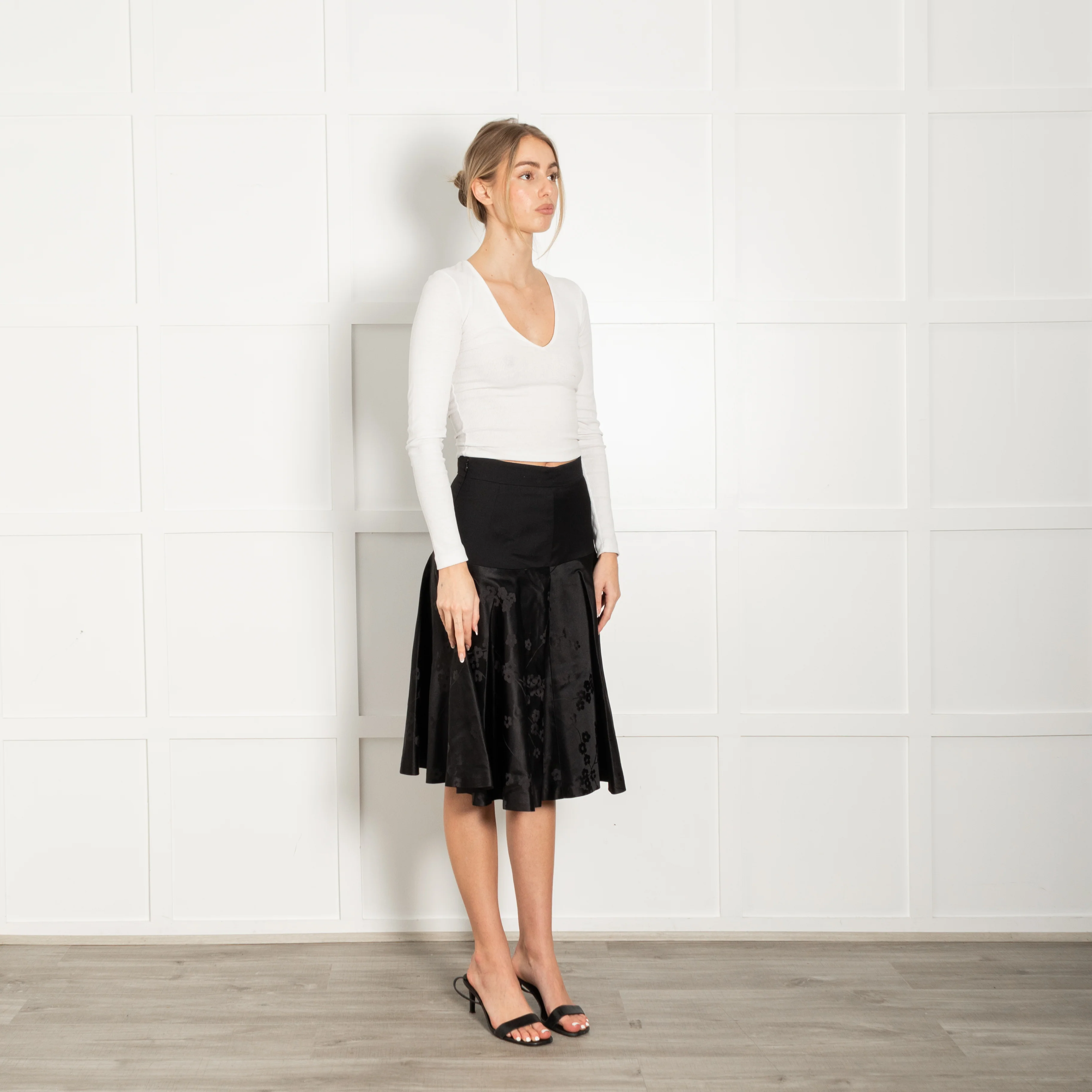 Alexander McQueen Black On Black Floral Print A-Line Skirt - Image 7