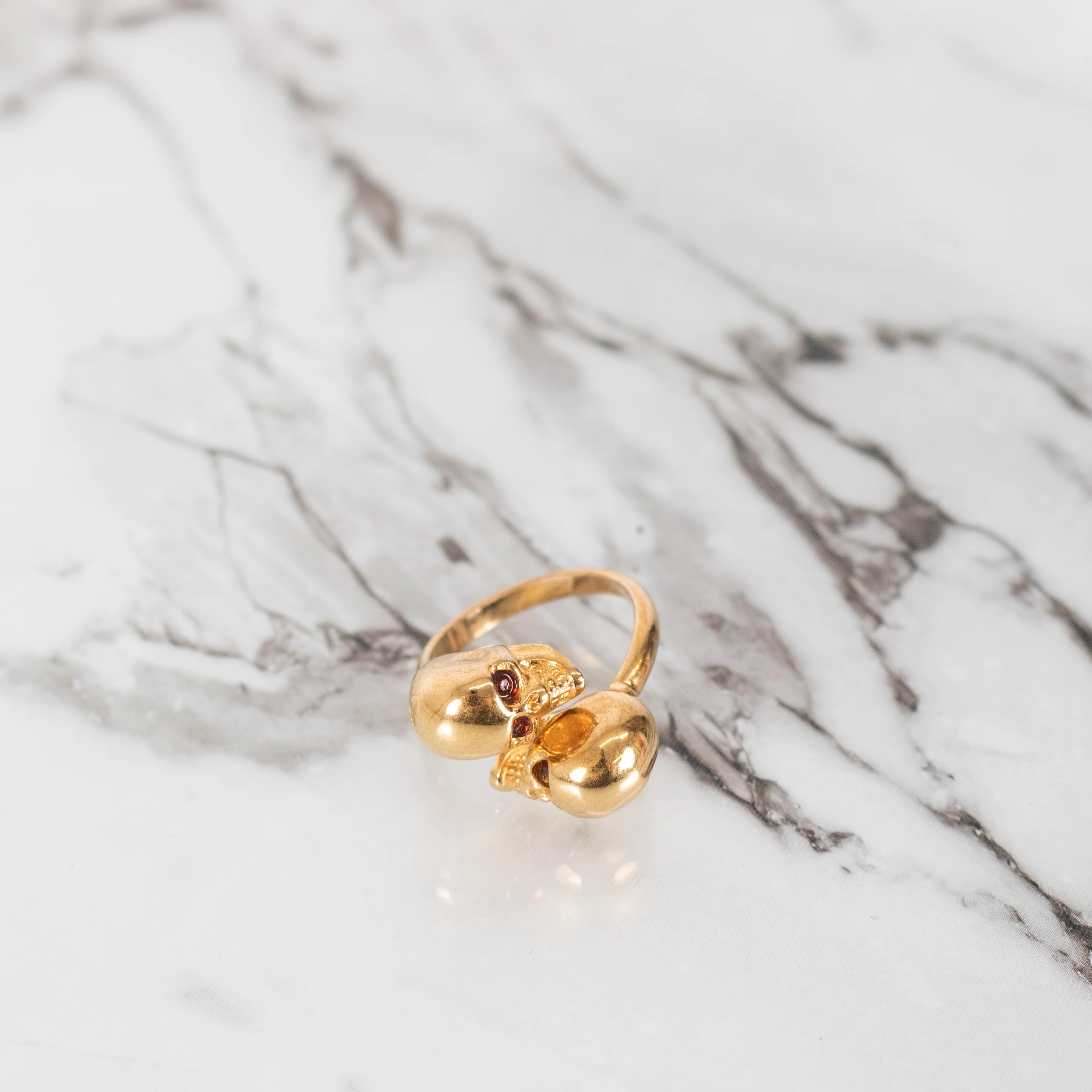 Alexander McQueen Gold Tone Dual Skull Ring - Image 5