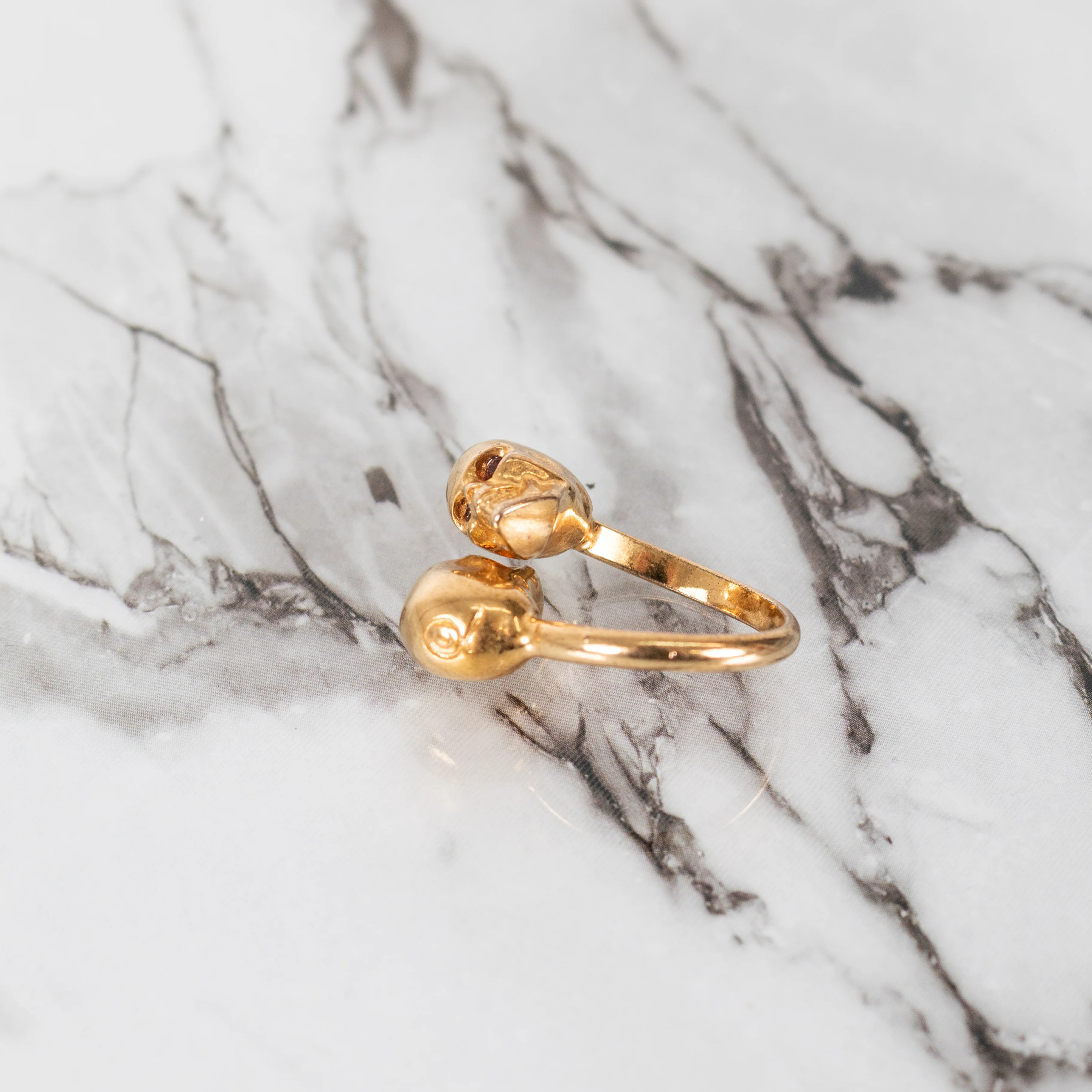 Alexander McQueen Gold Tone Dual Skull Ring - Image 6