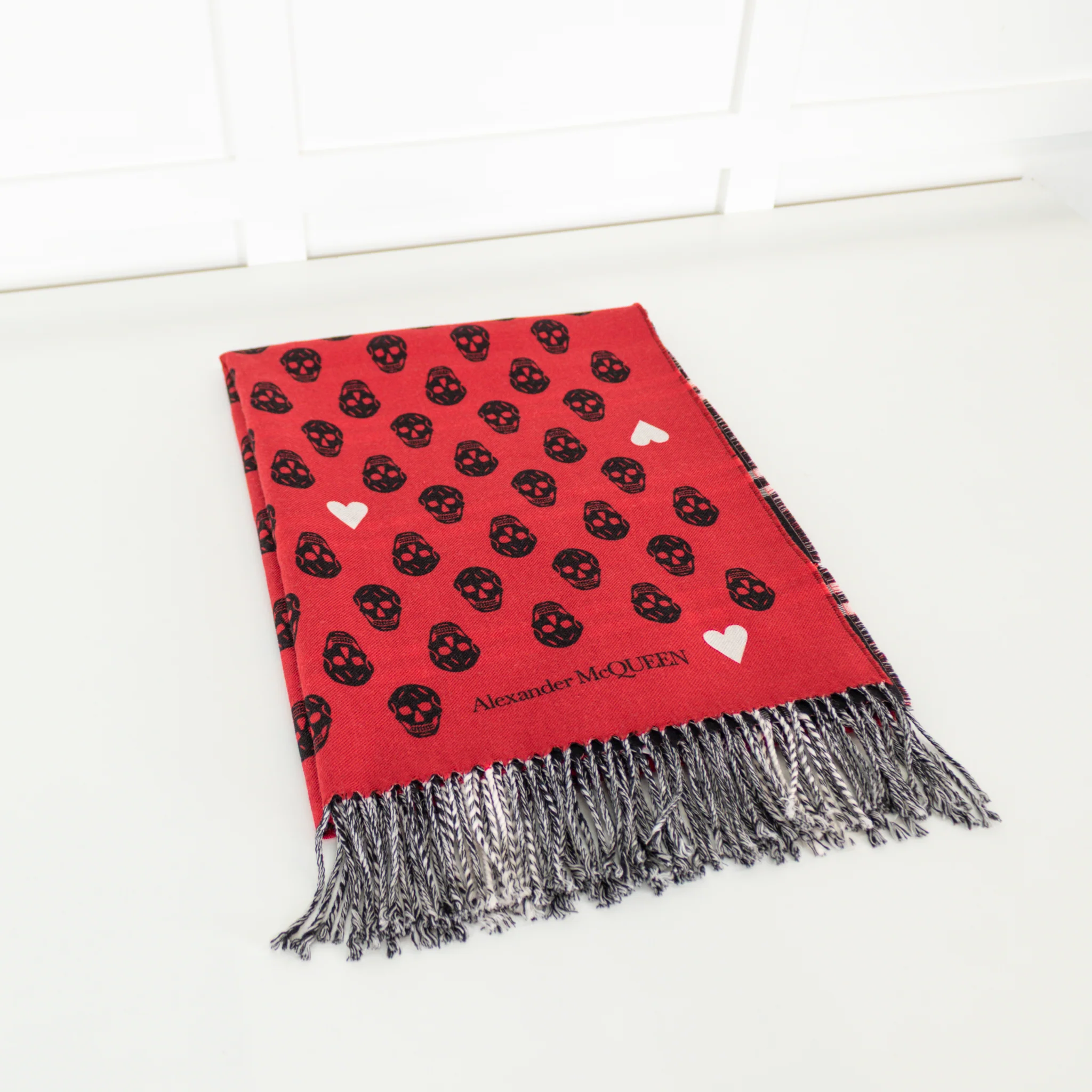 Alexander McQueen Red And Black Skull and Heart Print Scarf - Image 2