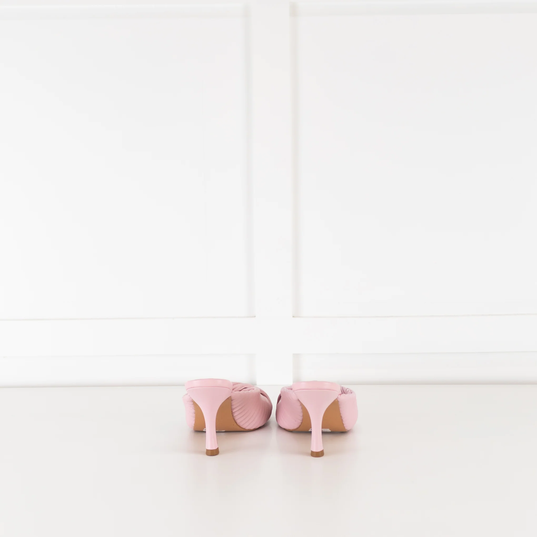 Alias Mae Pink Twist Front Mules - Image 4