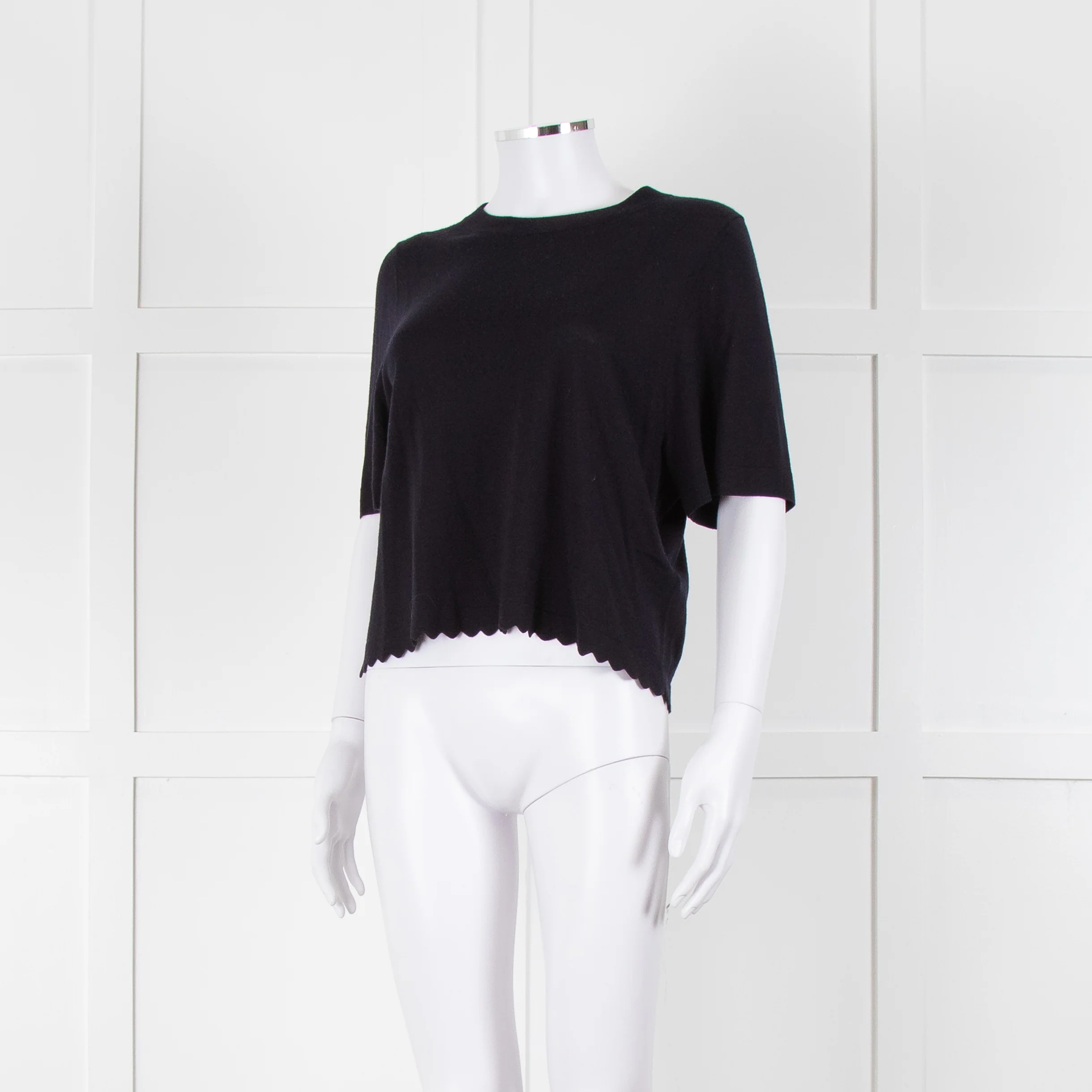 Allude Navy Fine Knit Short Sleeve Scallop Hem Top - Image 8