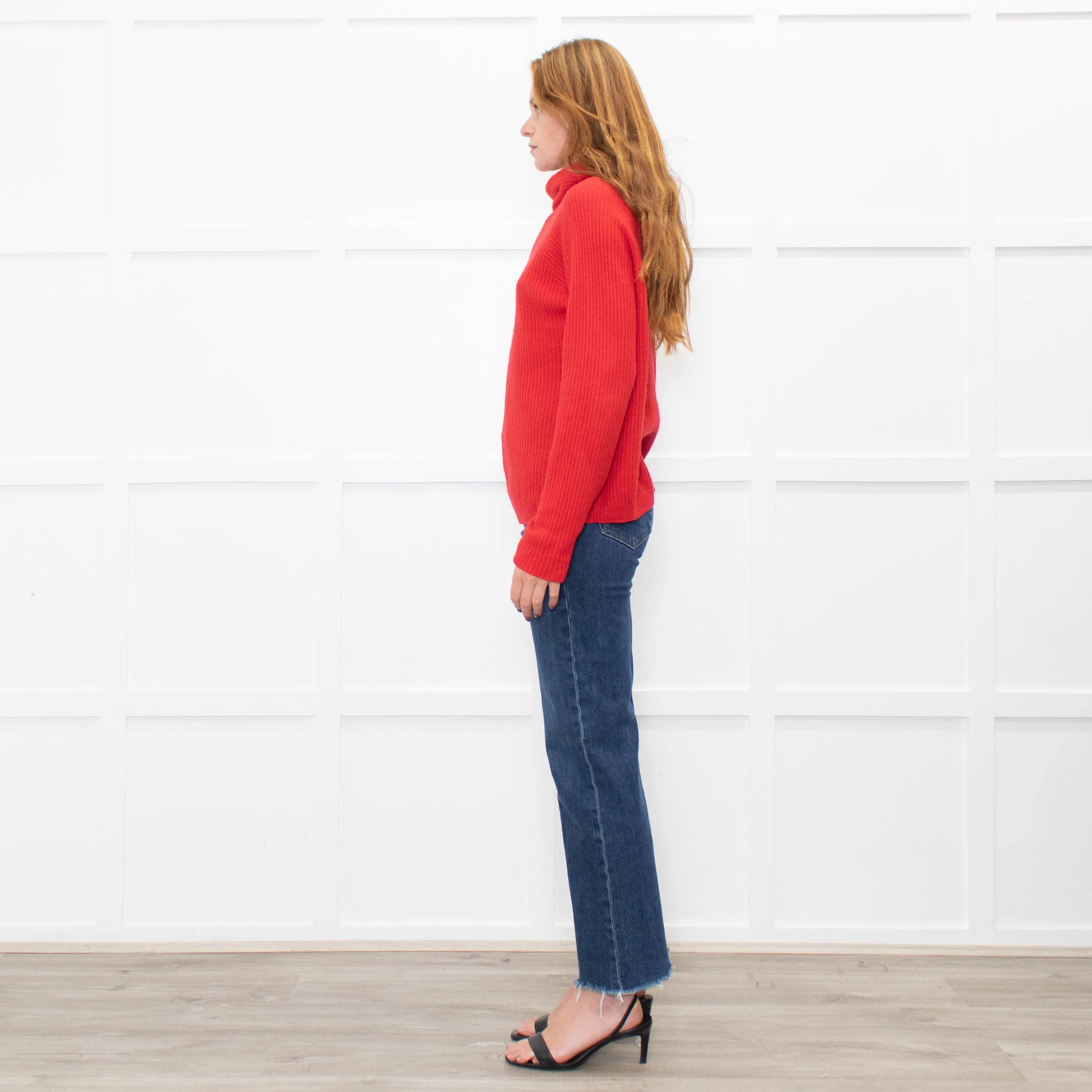 Allude Red Ribbed High Neck Cashmere Sweater - Image 4