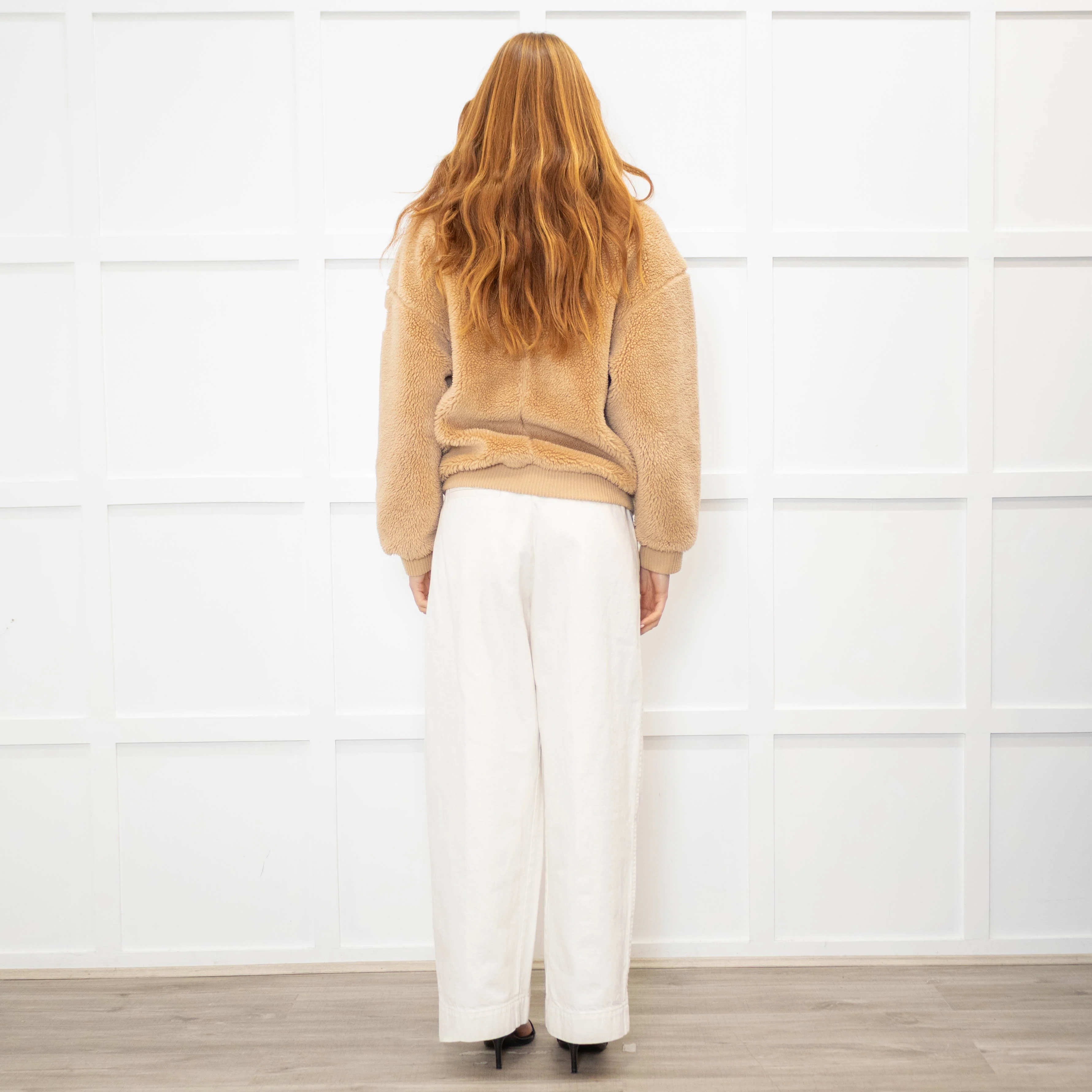 ALO Yoga Beige Sherpa Jacket - Image 5