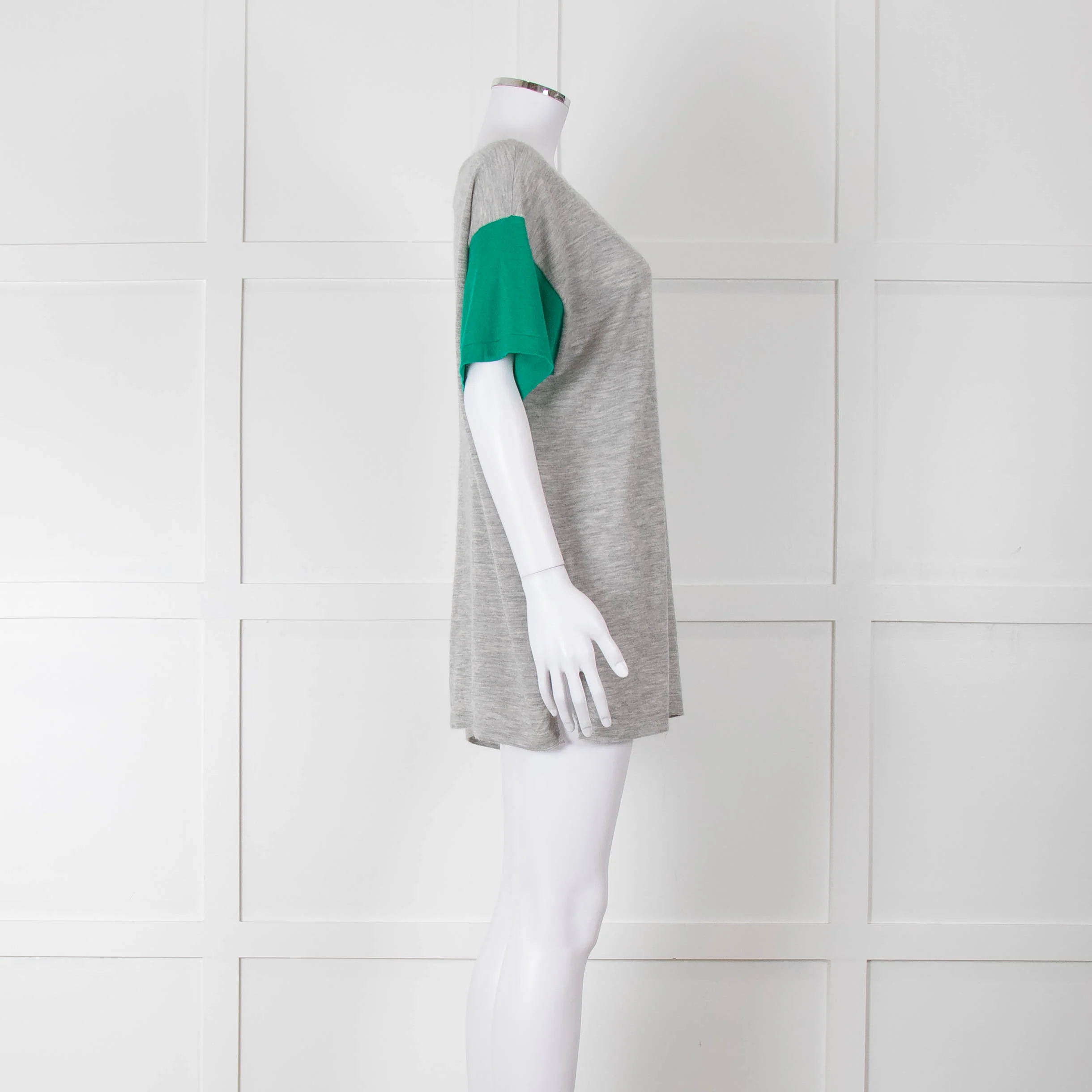 Amanda Wakeley Grey Green Short Sleeve Cashmere Sweater - Image 3