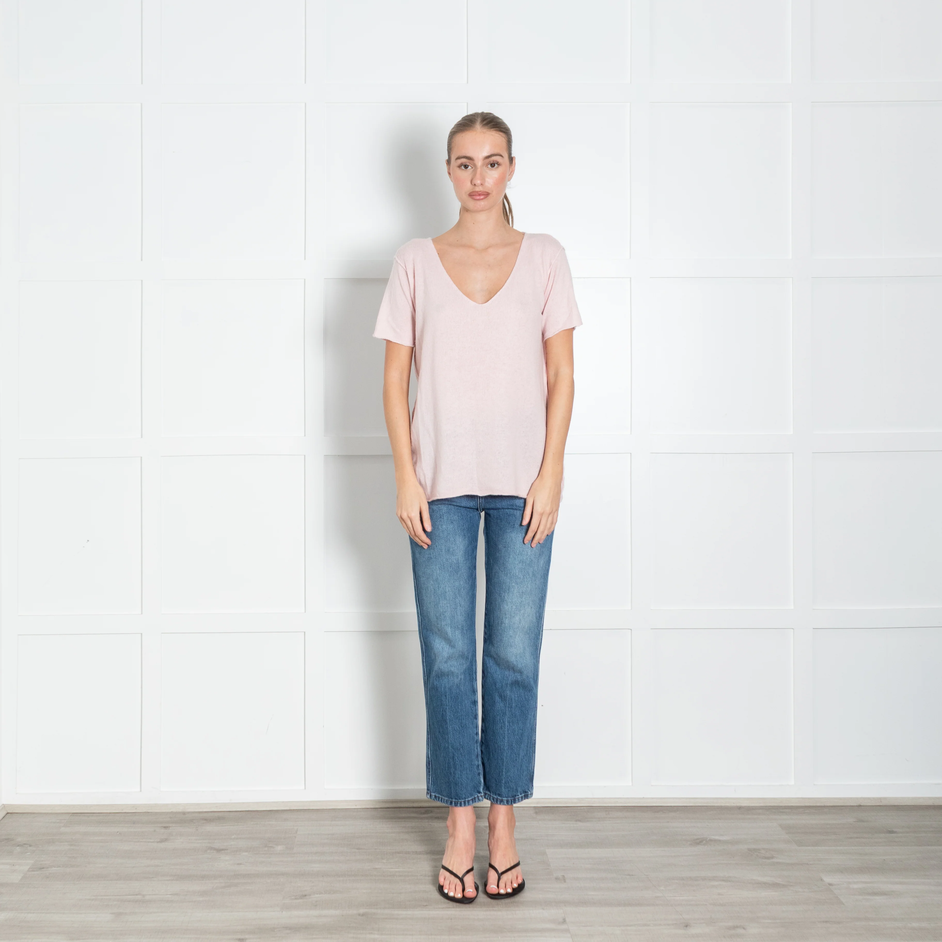 American Vintage Pale Pink V-Neck Short Sleeve Cashmere Blend Sweater