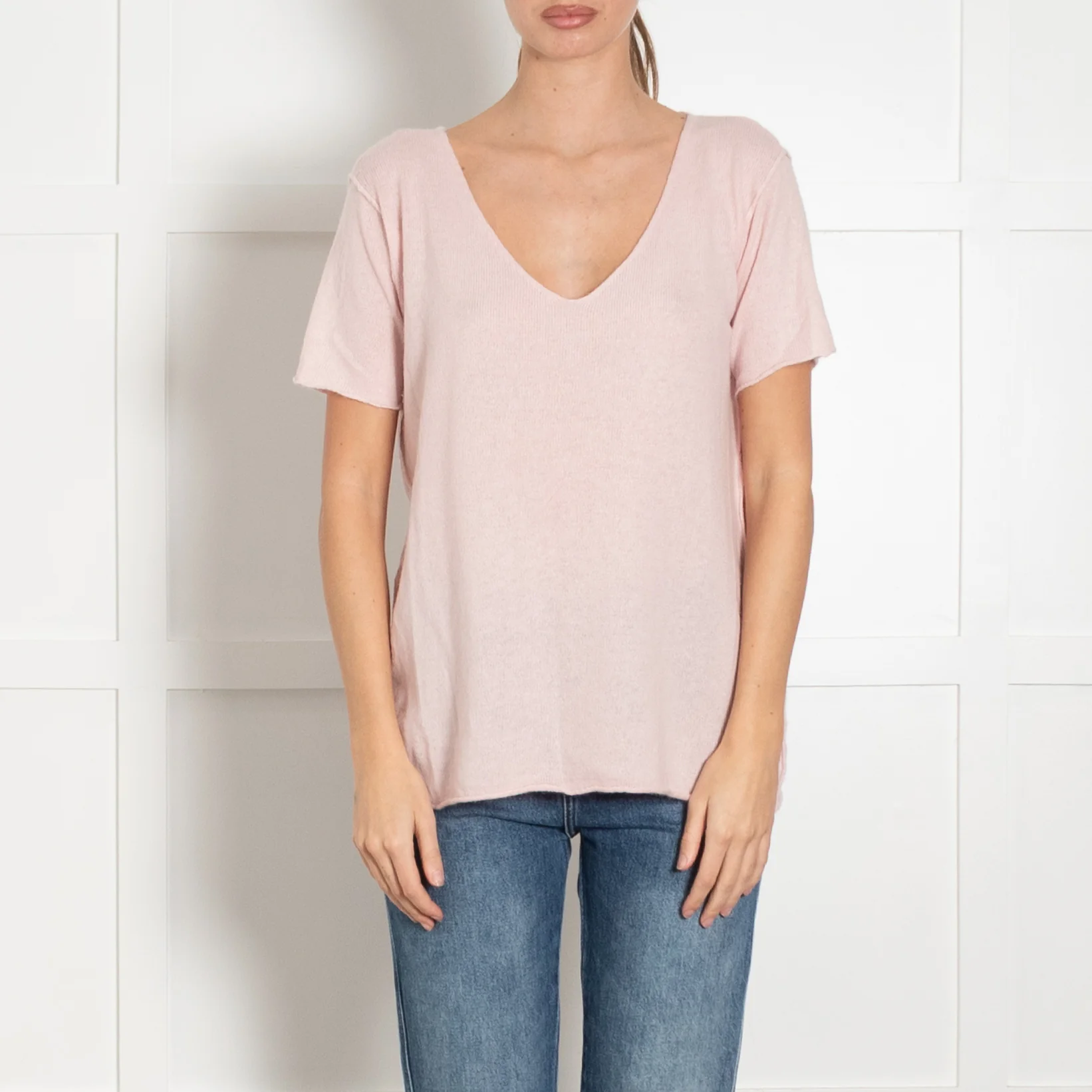 American Vintage Pale Pink V-Neck Short Sleeve Cashmere Blend Sweater - Image 2