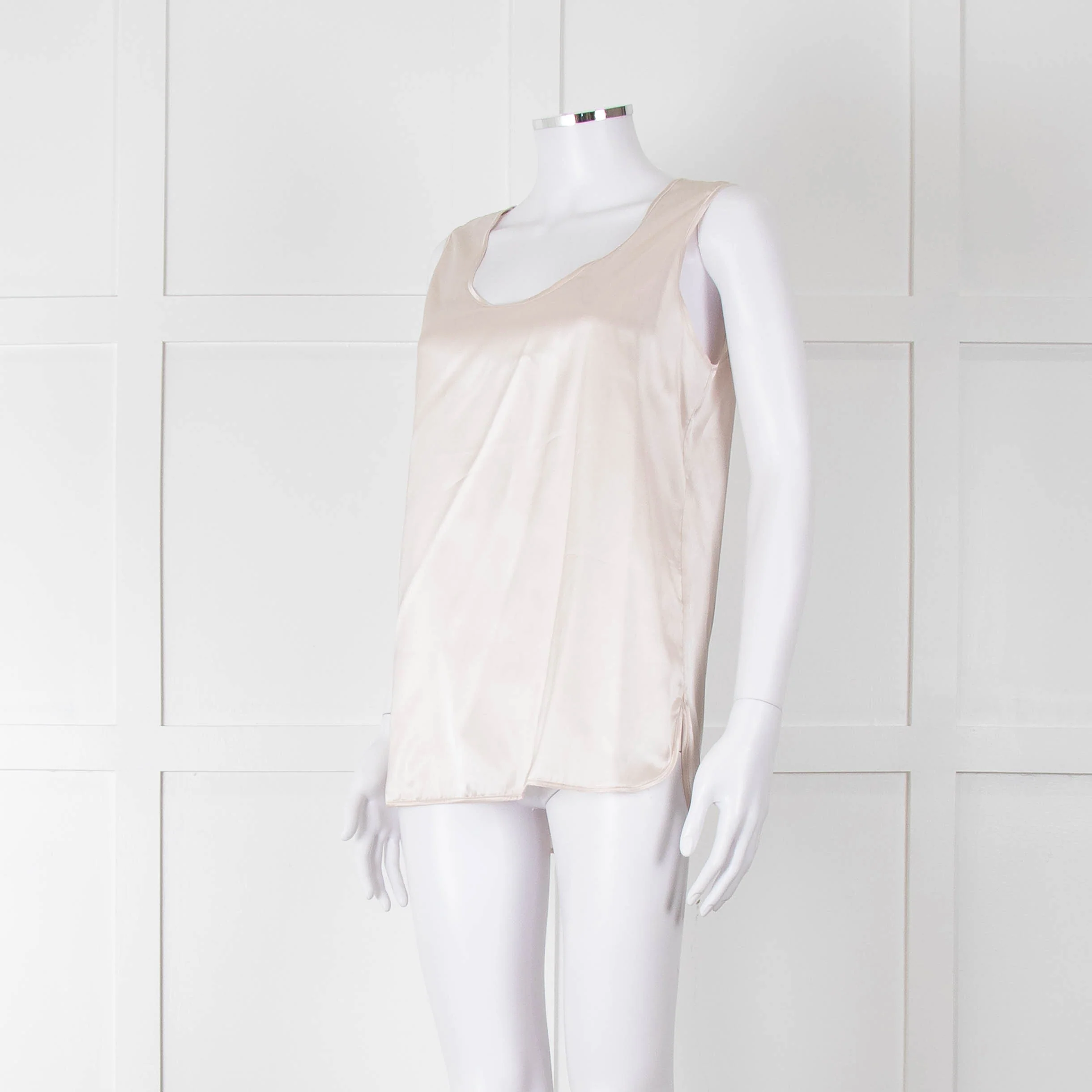 Amina Rubinacci Nude Silk Sleeveless Top - Image 8