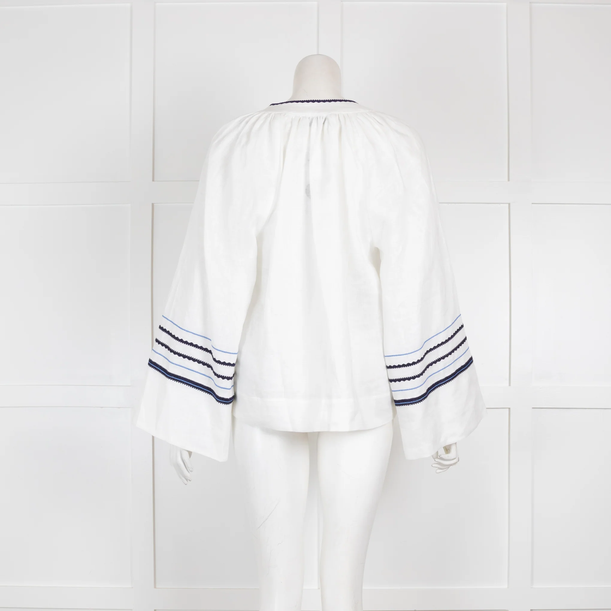Ancient Kallos White Linen Embroidered Blouse - Image 3