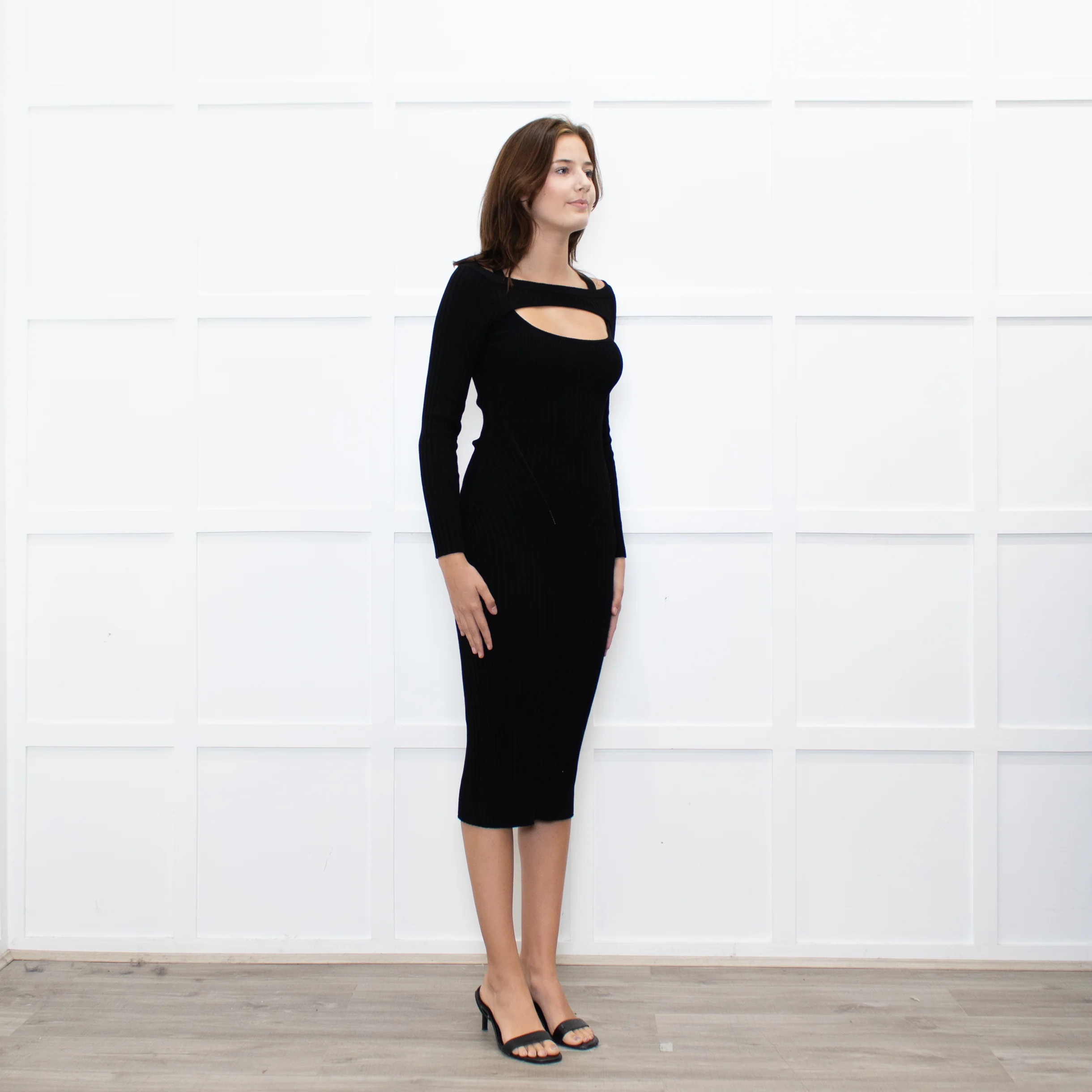 Andreadamo Black Rib Knit Midi Dress - Image 7