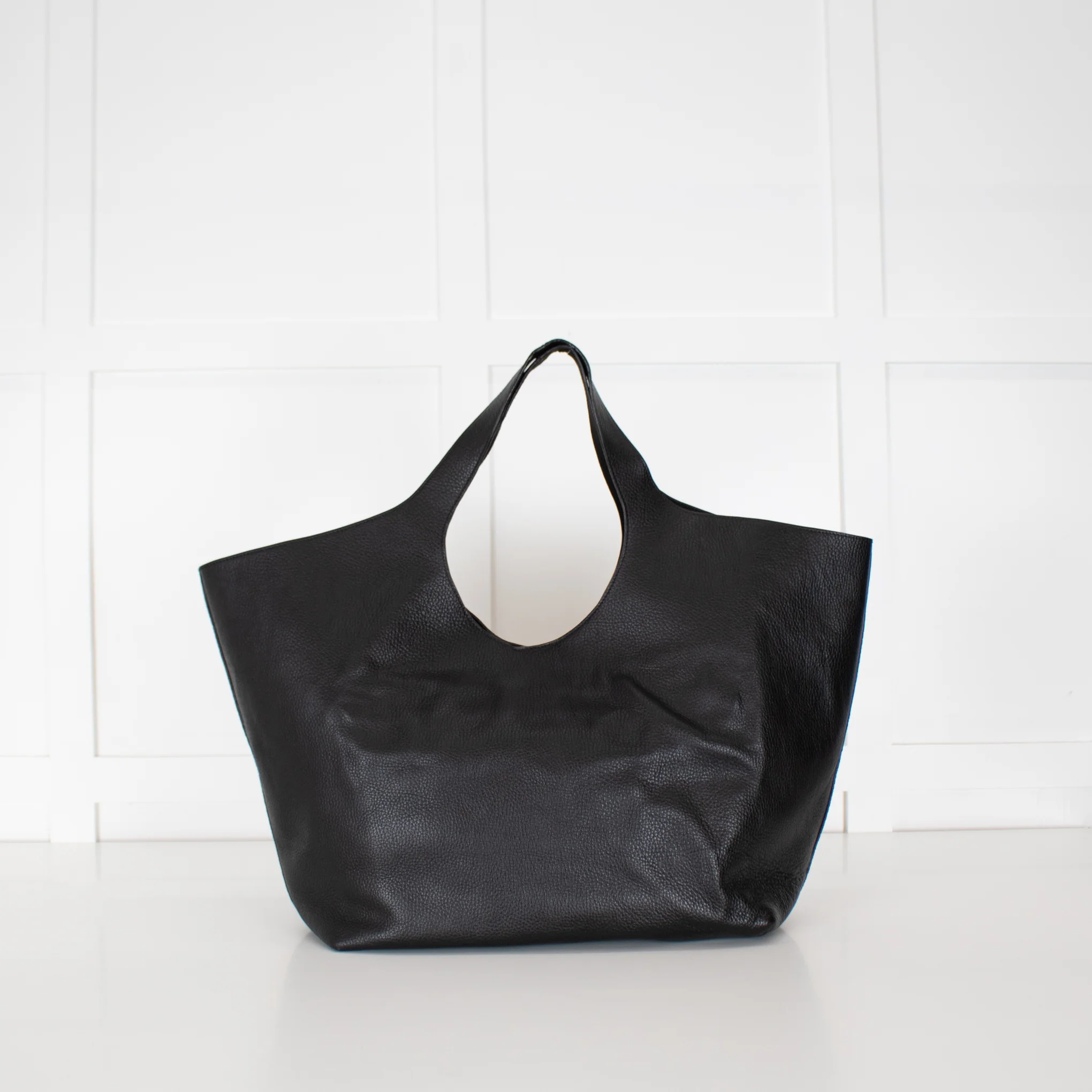 Anine Bing Black Leather Logo Embossed Lili Tote Bag - Image 5
