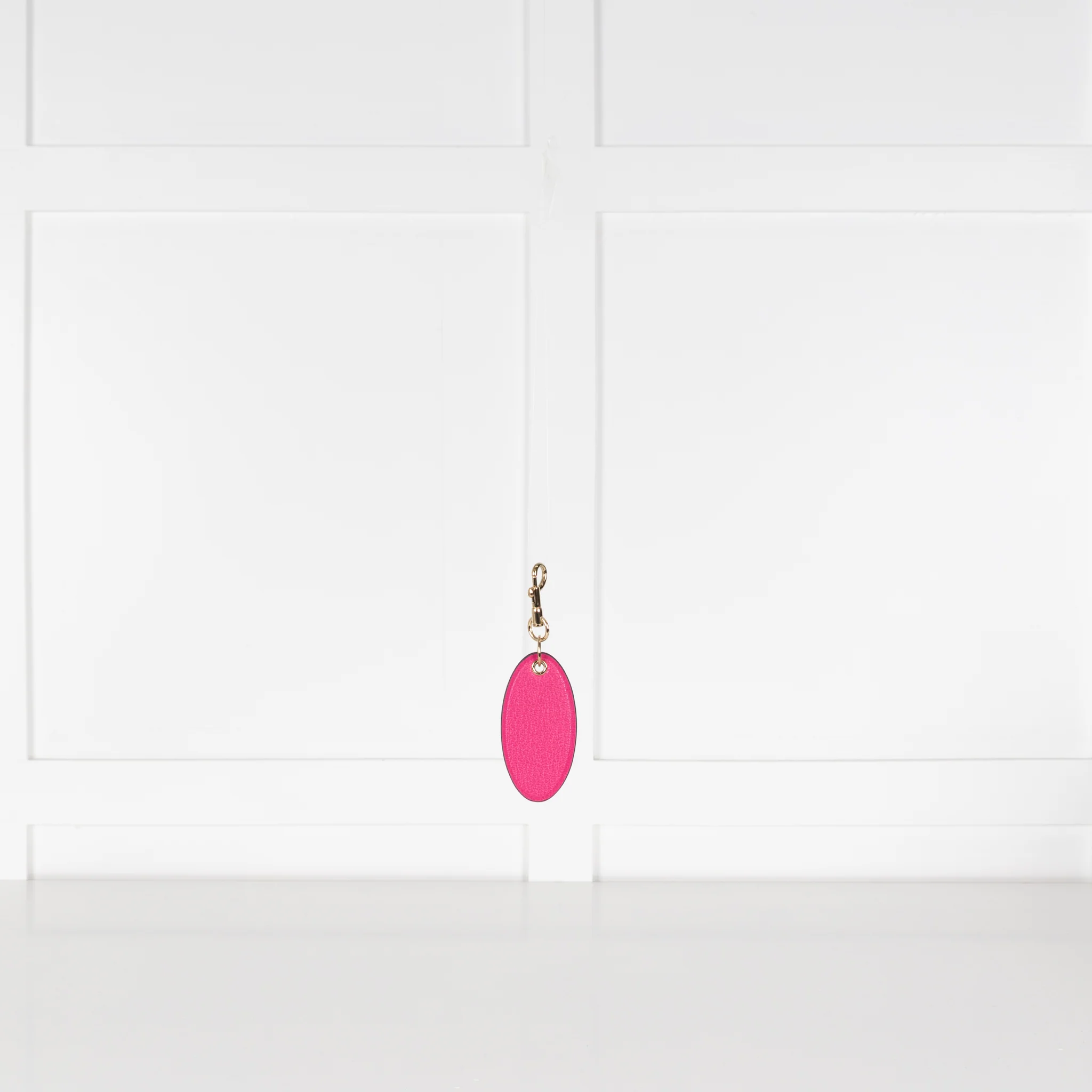 Anya Hindmarch Pink Oval Bespoke Medium Keyring - Image 6