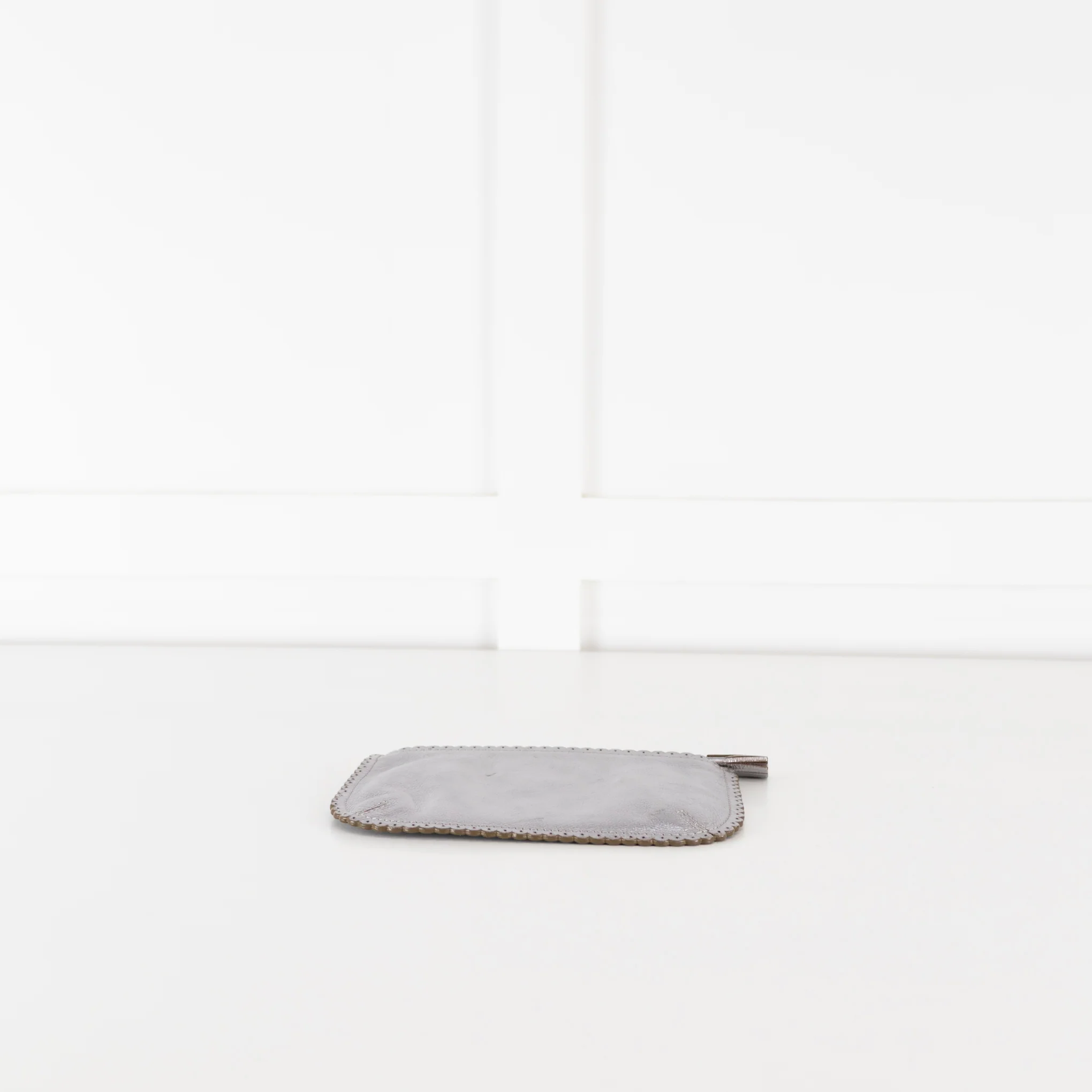Anya Hindmarch Silver Parking Change Pouch - Image 5