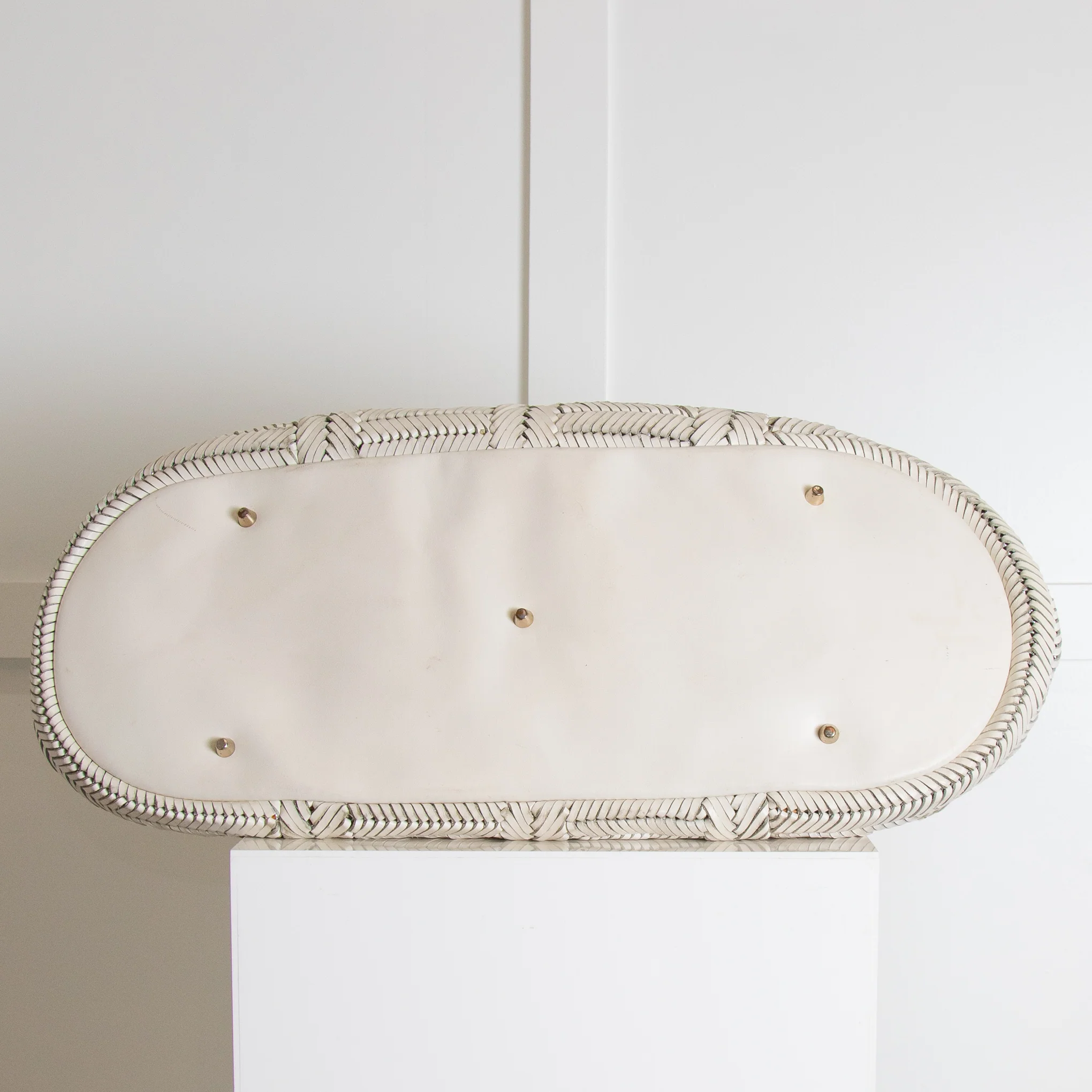 Anya Hindmarch White Woven Tote Bag - Image 5