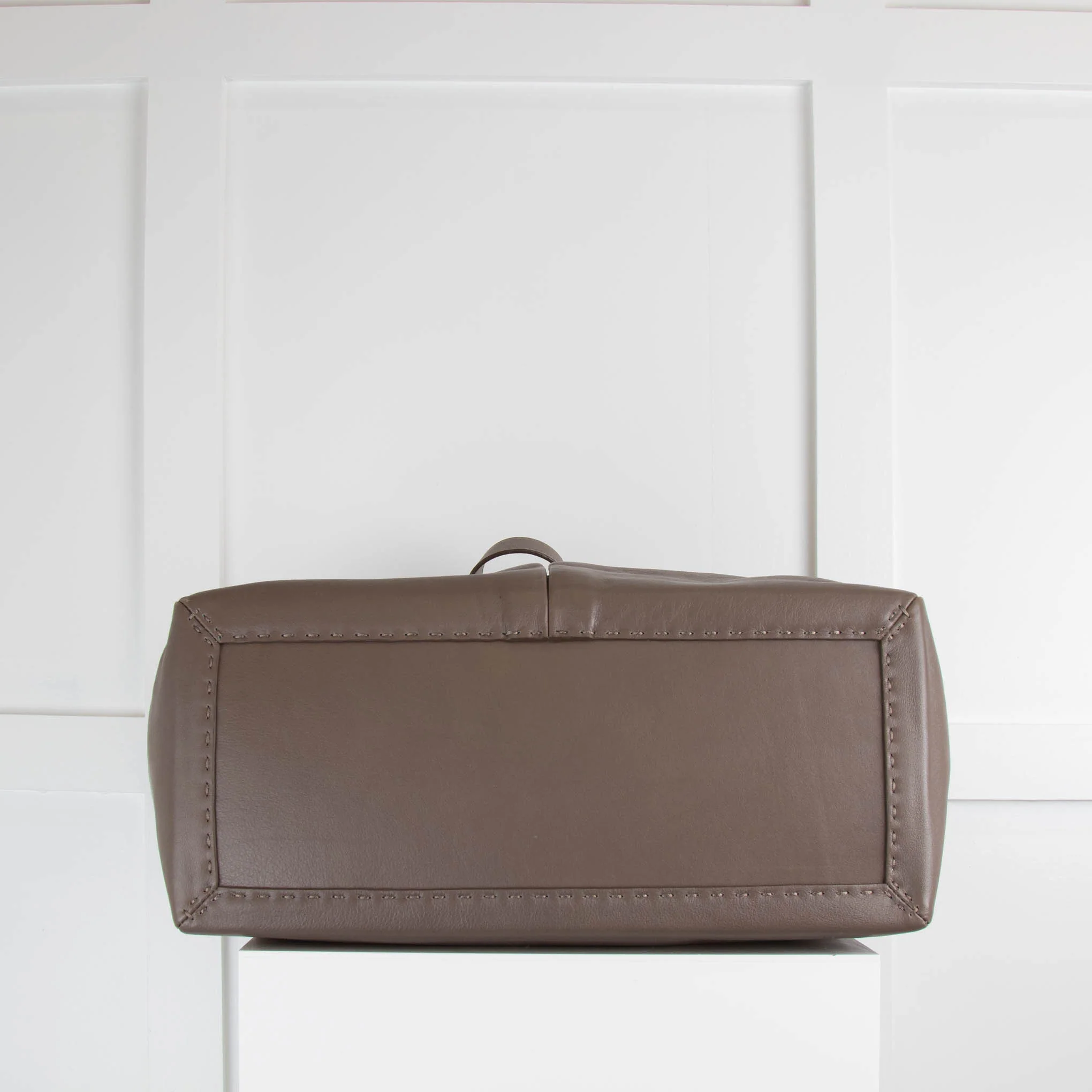 Anya Hindmarch Taupe Tote - Image 5