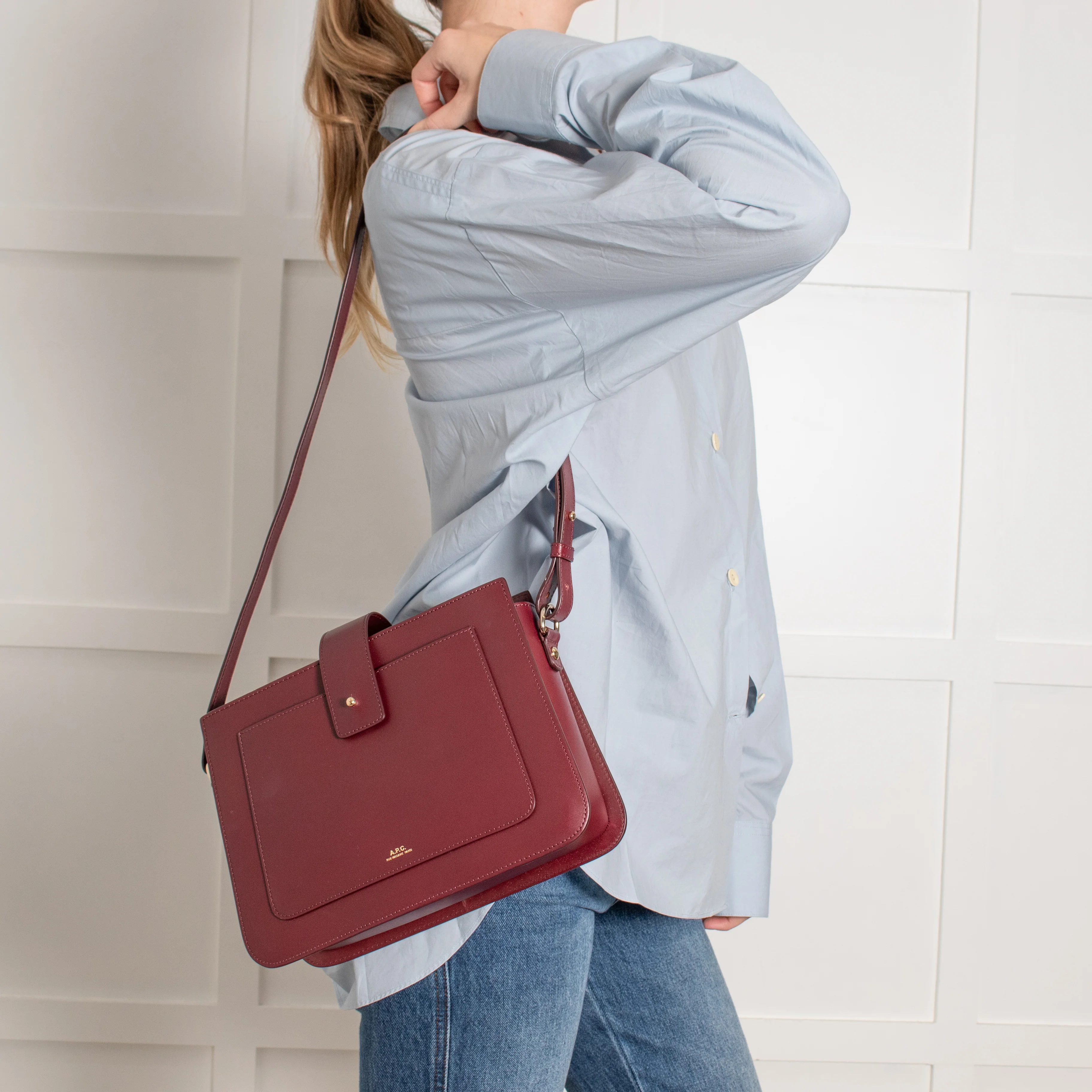 A.P.C Burgundy Albane Leather Shoulder Bag - Image 2