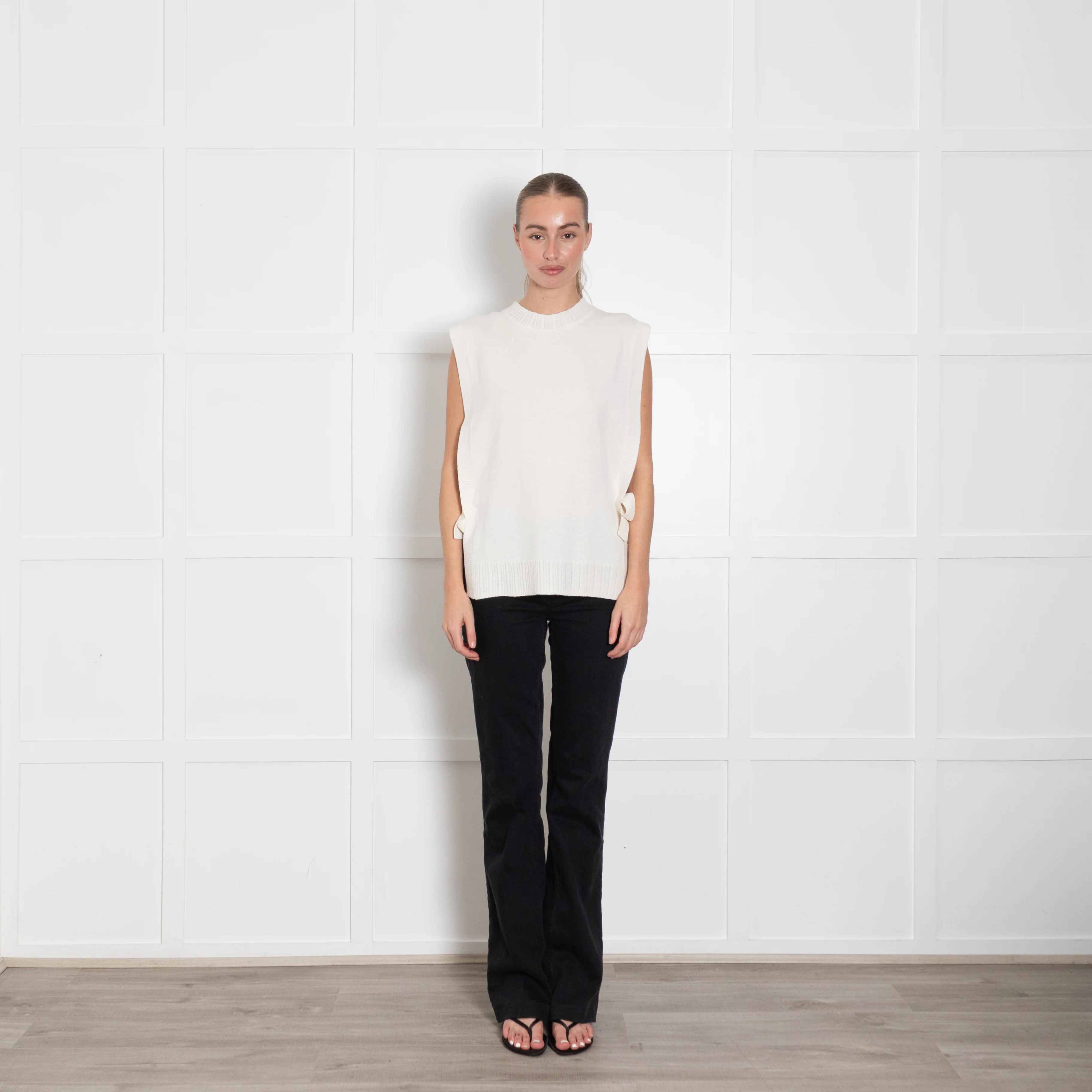 APC Margot White Knitted Vest