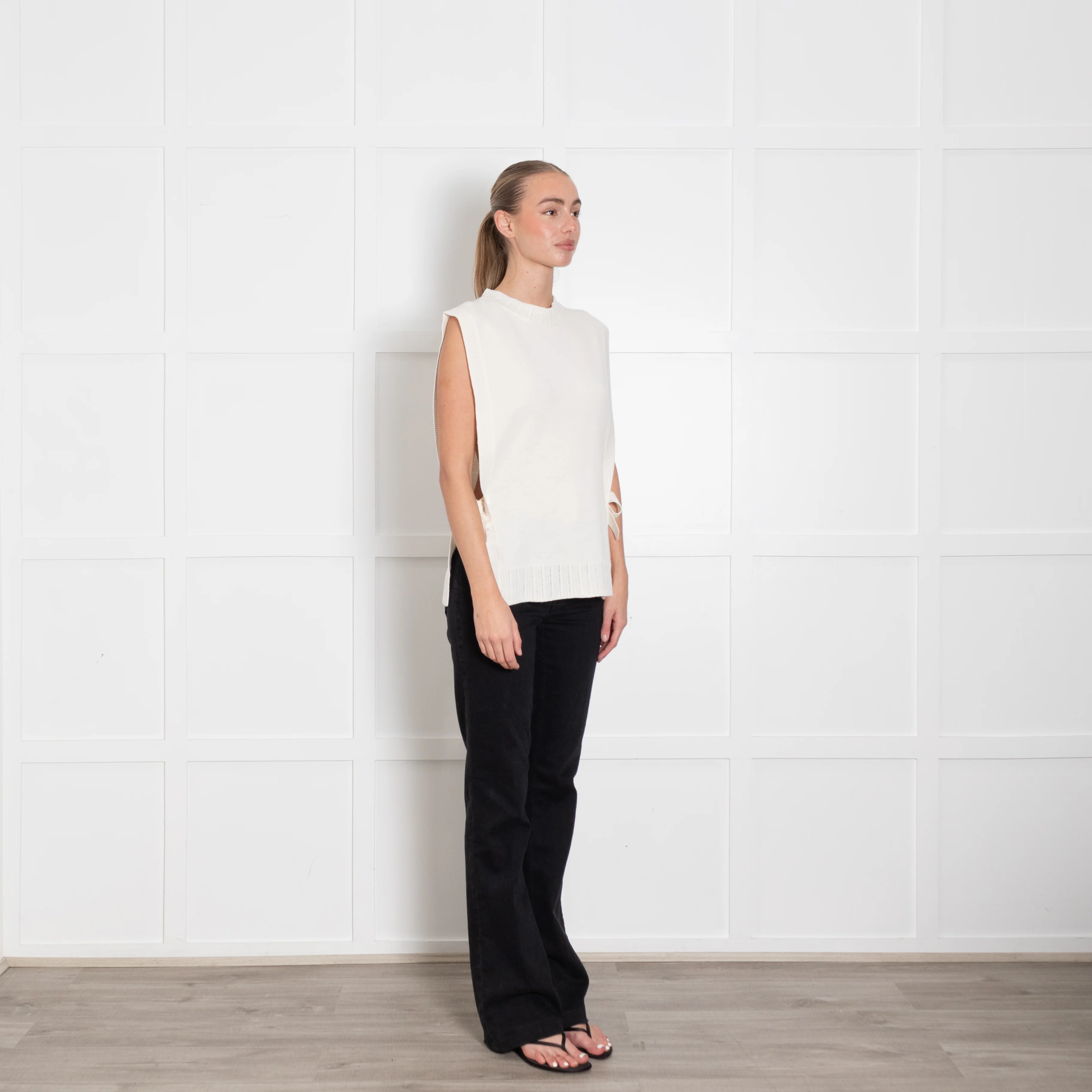 APC Margot White Knitted Vest - Image 7