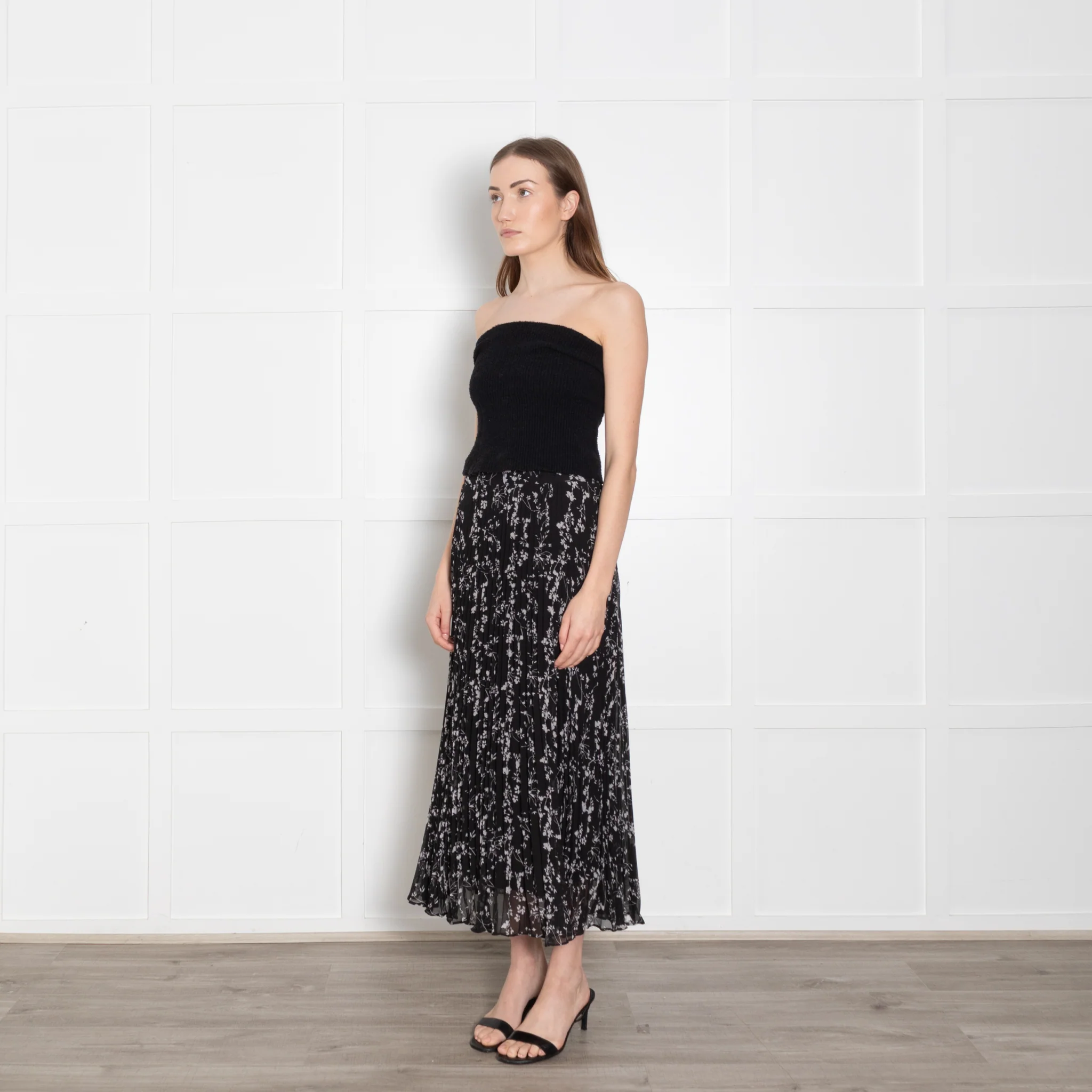 Ba & Sh  Black White Floral Pleated Midi Skirt - Image 4