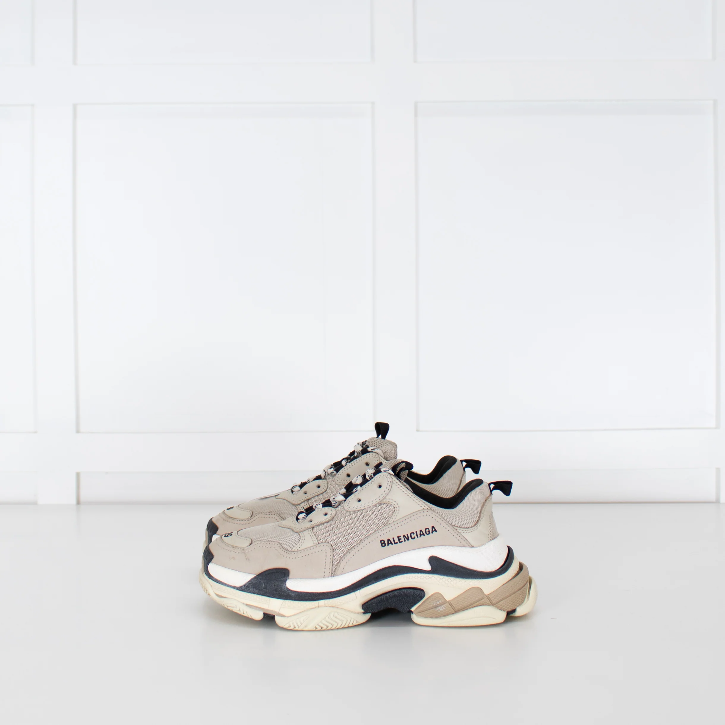 Balenciaga Beige Black Triple S Trainers - Image 4
