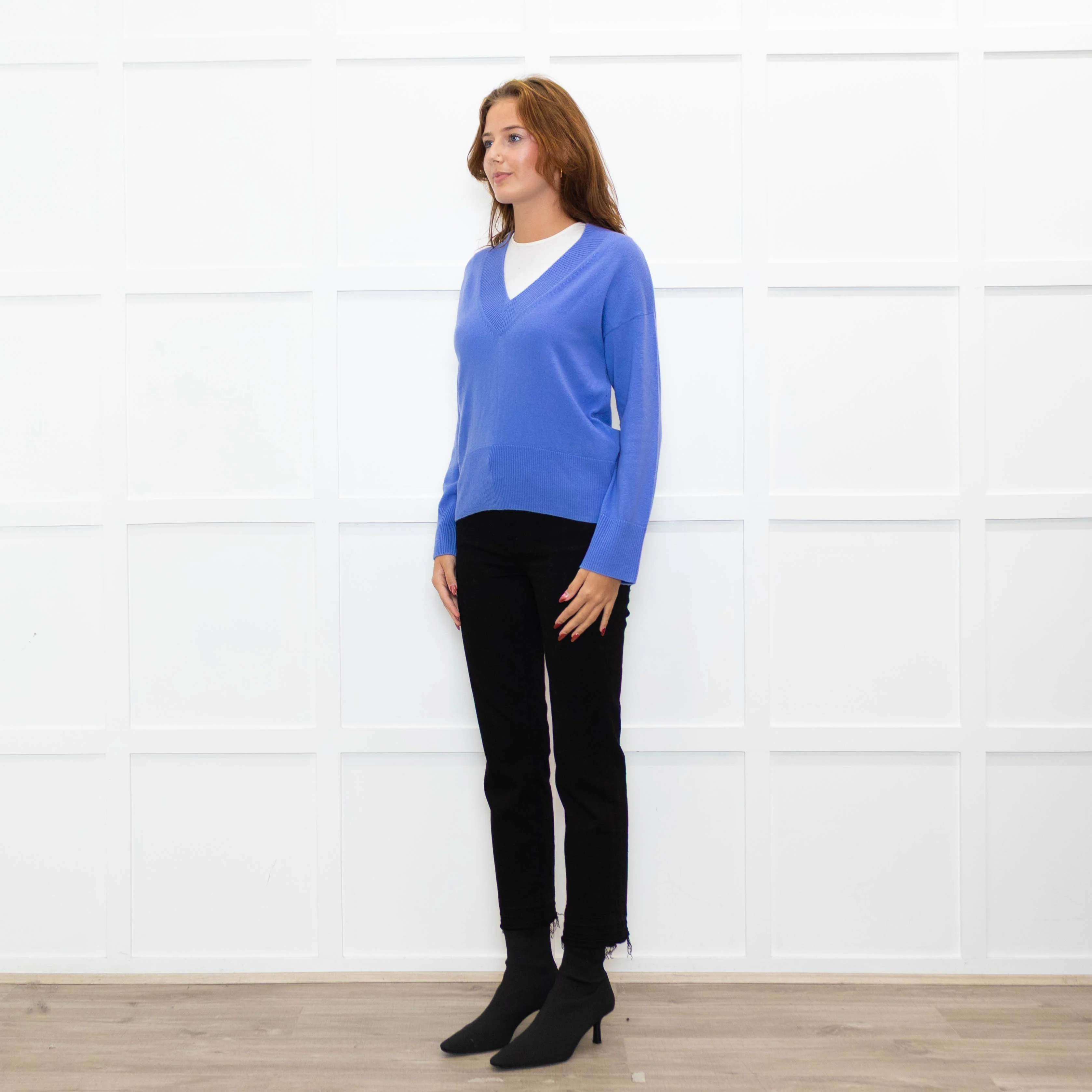 Basics By Chinti & Parker Lilac Wool Blend V- Neck Sweater - Image 3