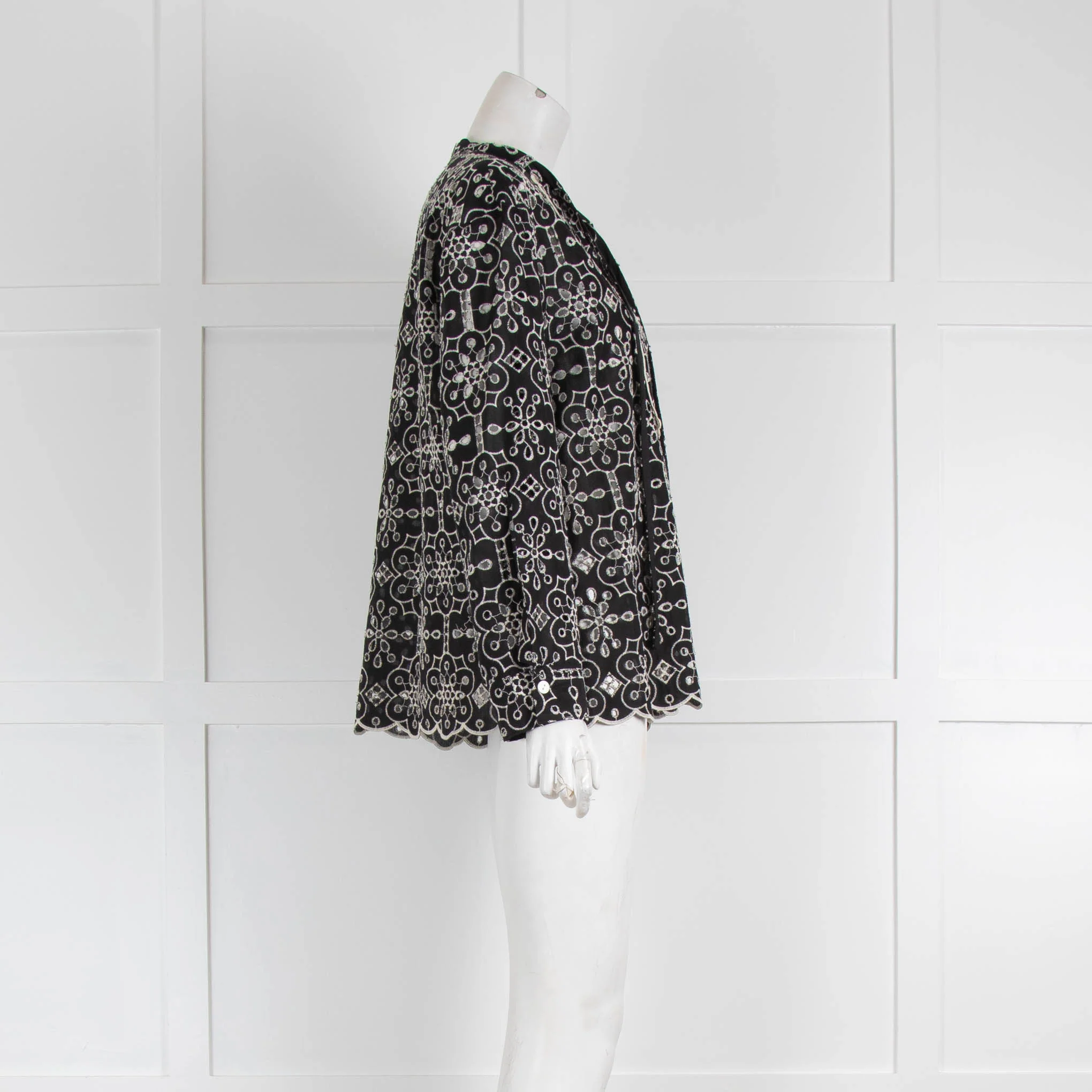 Baum Und Pfergarten Black and White Broderie Anglaise Top - Image 2
