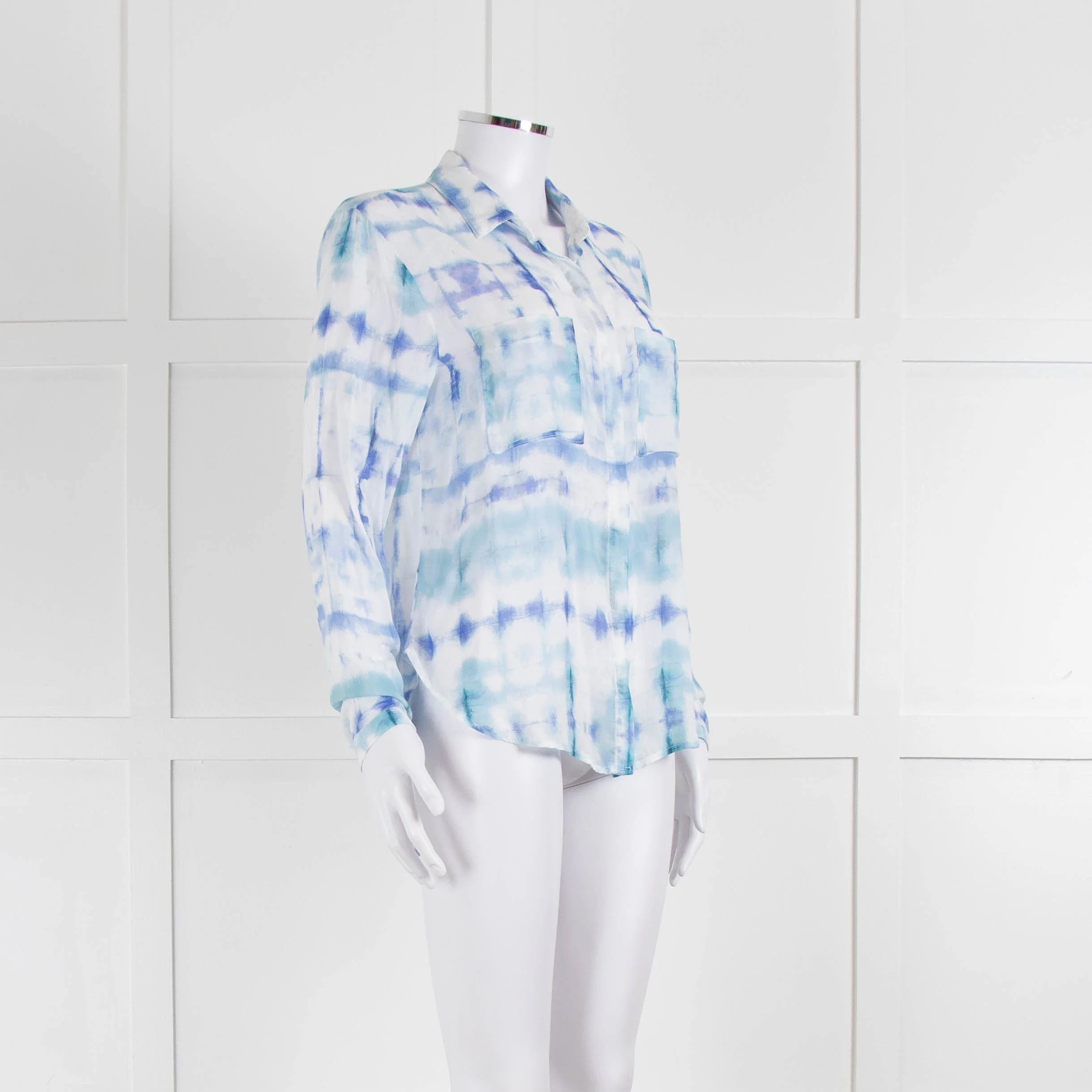 Bella Dahl Blue And White Tie Dye Shirt - Image 2