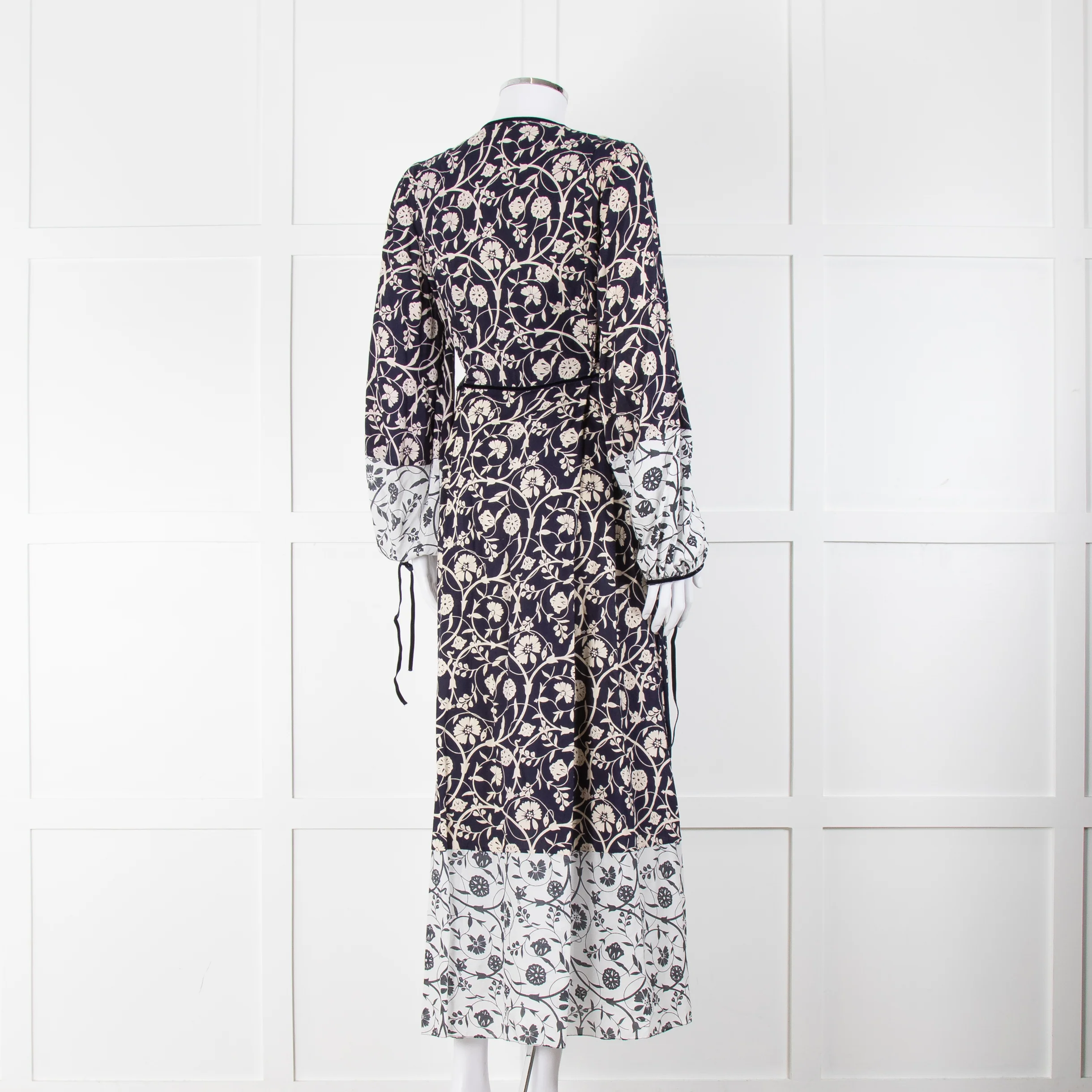 Beulah London Navy White Floral Neck Tie Long Dress - Image 4