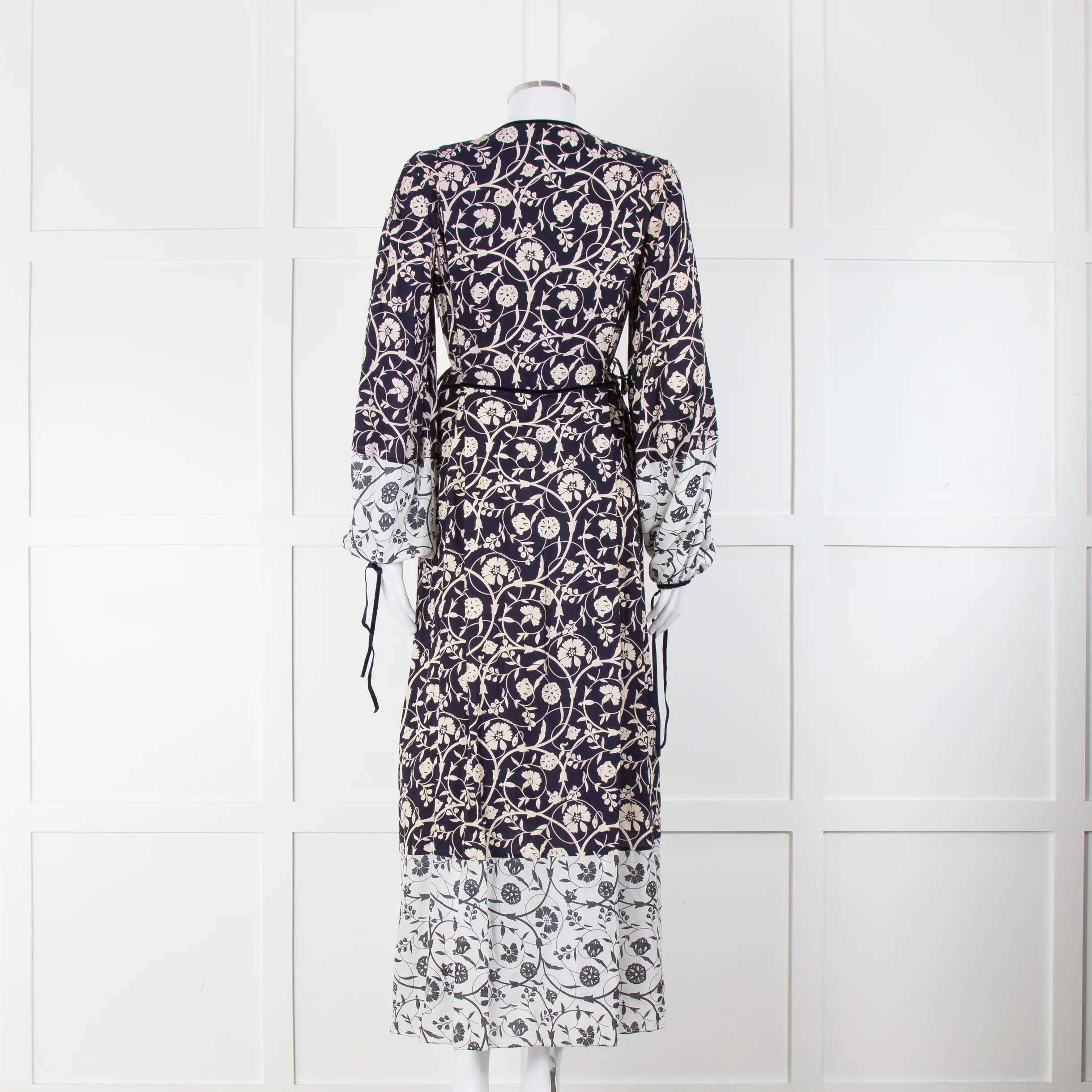 Beulah London Navy White Floral Neck Tie Long Dress - Image 5