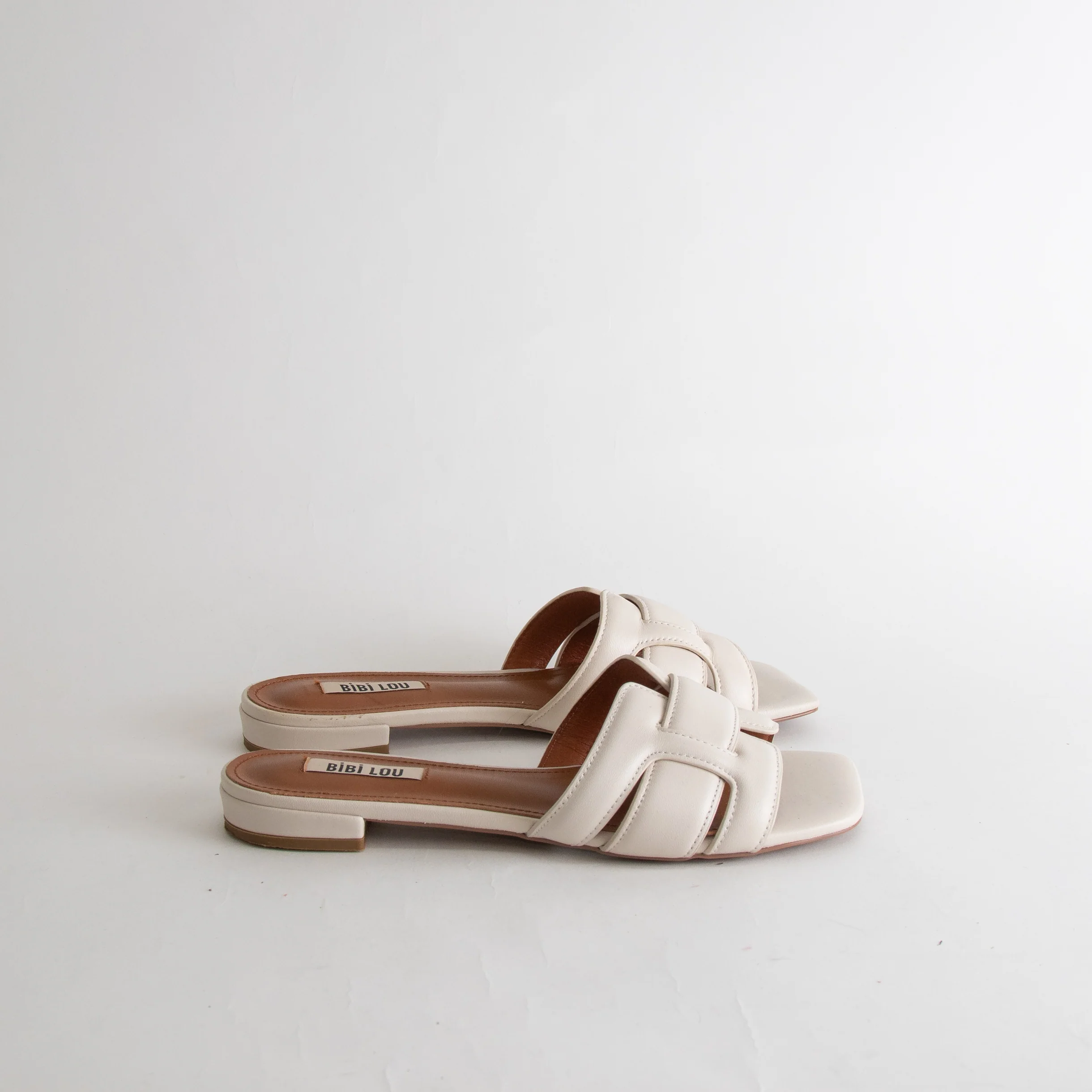 Bibi Lou Cream Flat Sandal - Image 5