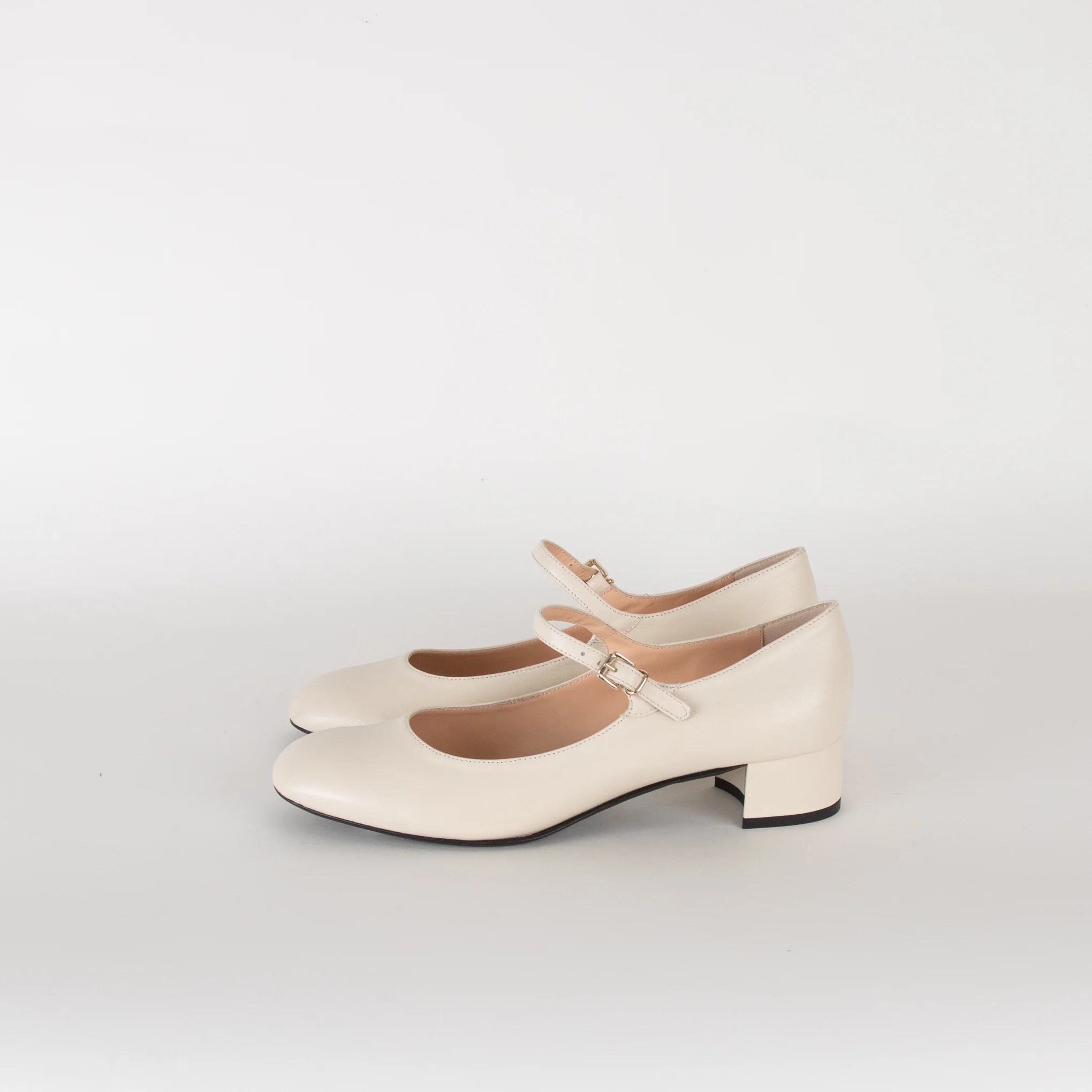 Blue Velvet Cream Leather Mary Jane Pumps - Image 3