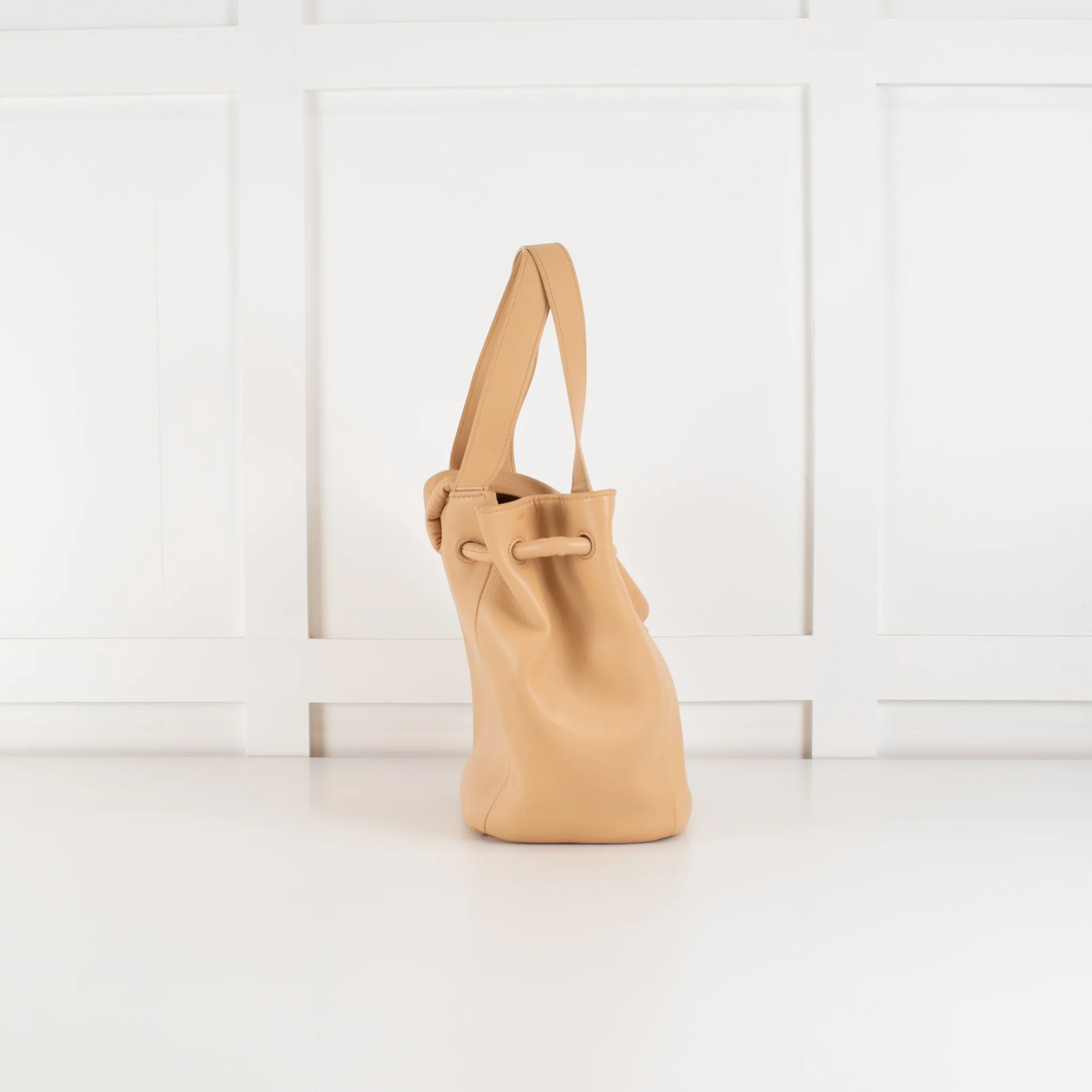 Bottega Veneta Beige Leather Beak Cross Body Bag - Image 4