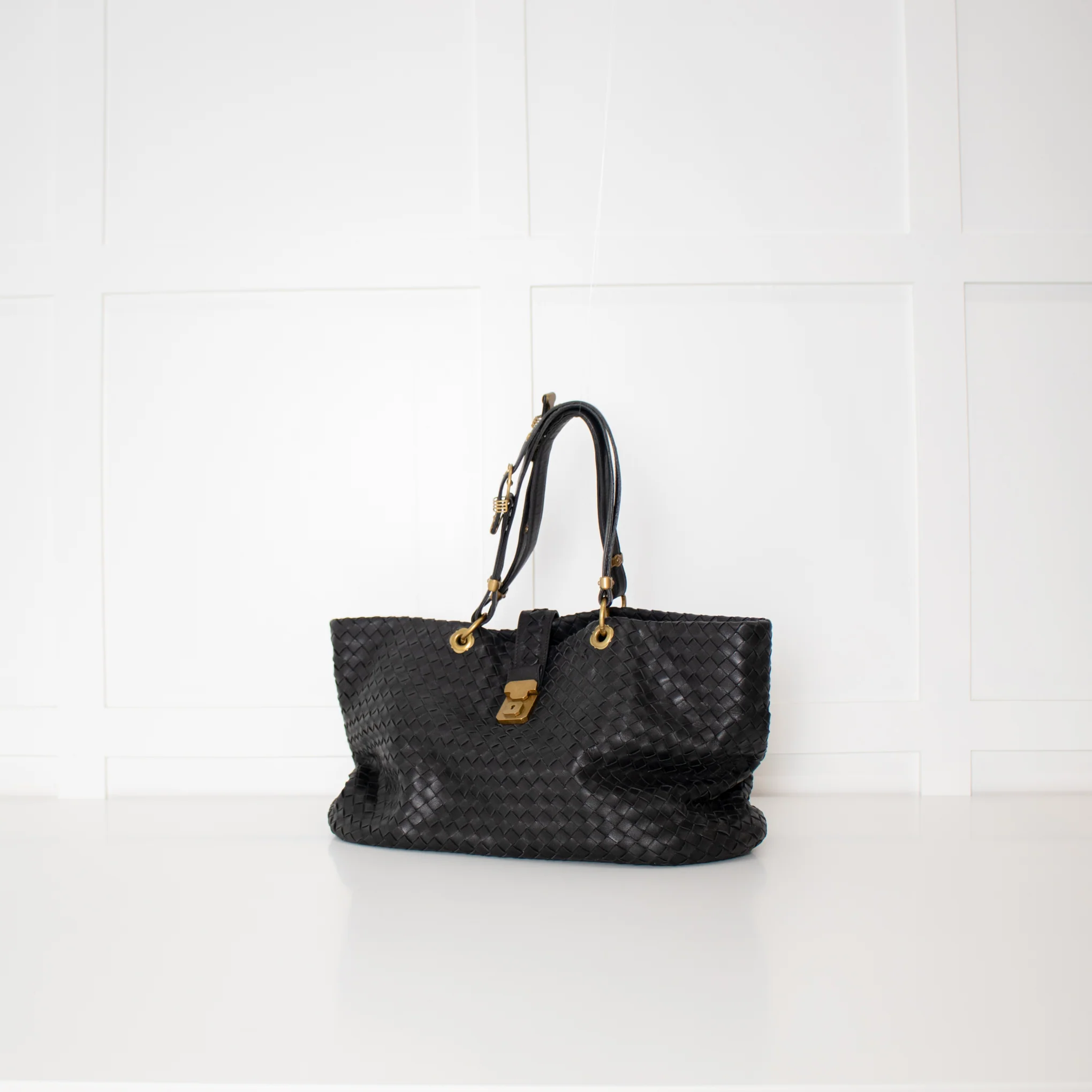 Bottega Veneta Black Intrecciato Capri Tote Bag - Image 2