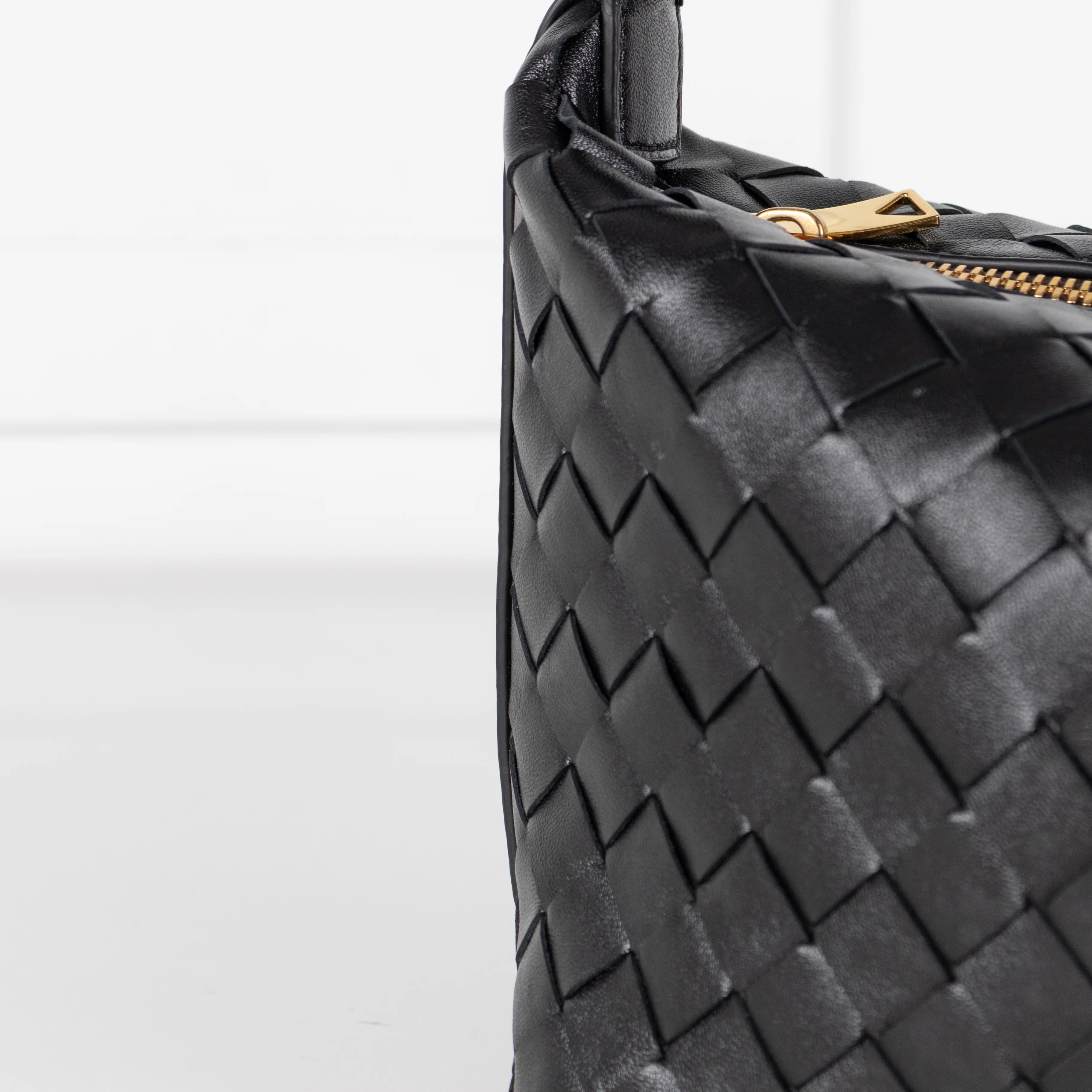 Bottega Veneta Black Intrecciato Mini Wallace Bag - Image 11