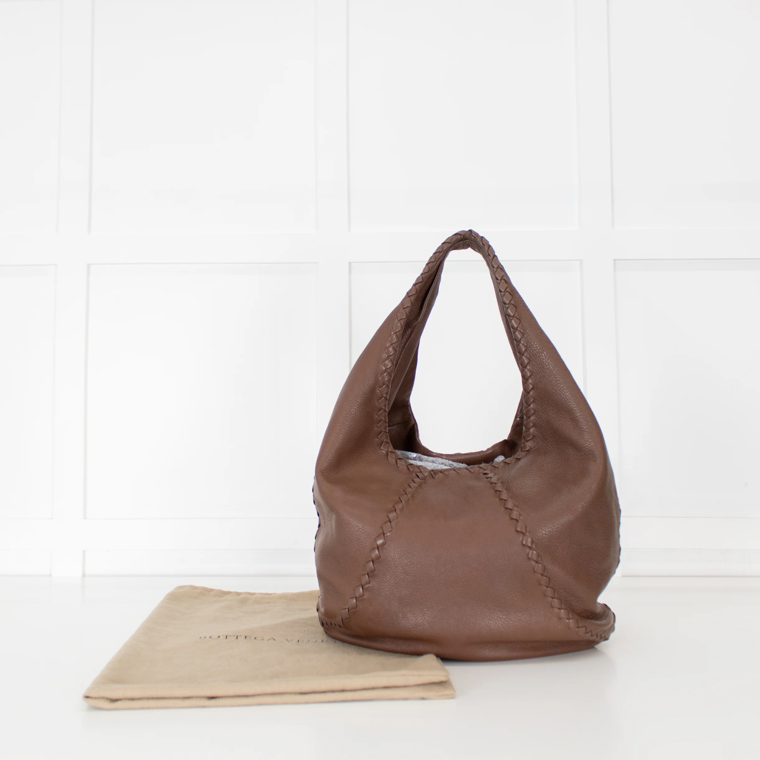 Bottega Veneta Brown Grainy Leather Intrecciato Detail Hobo bag - Image 2
