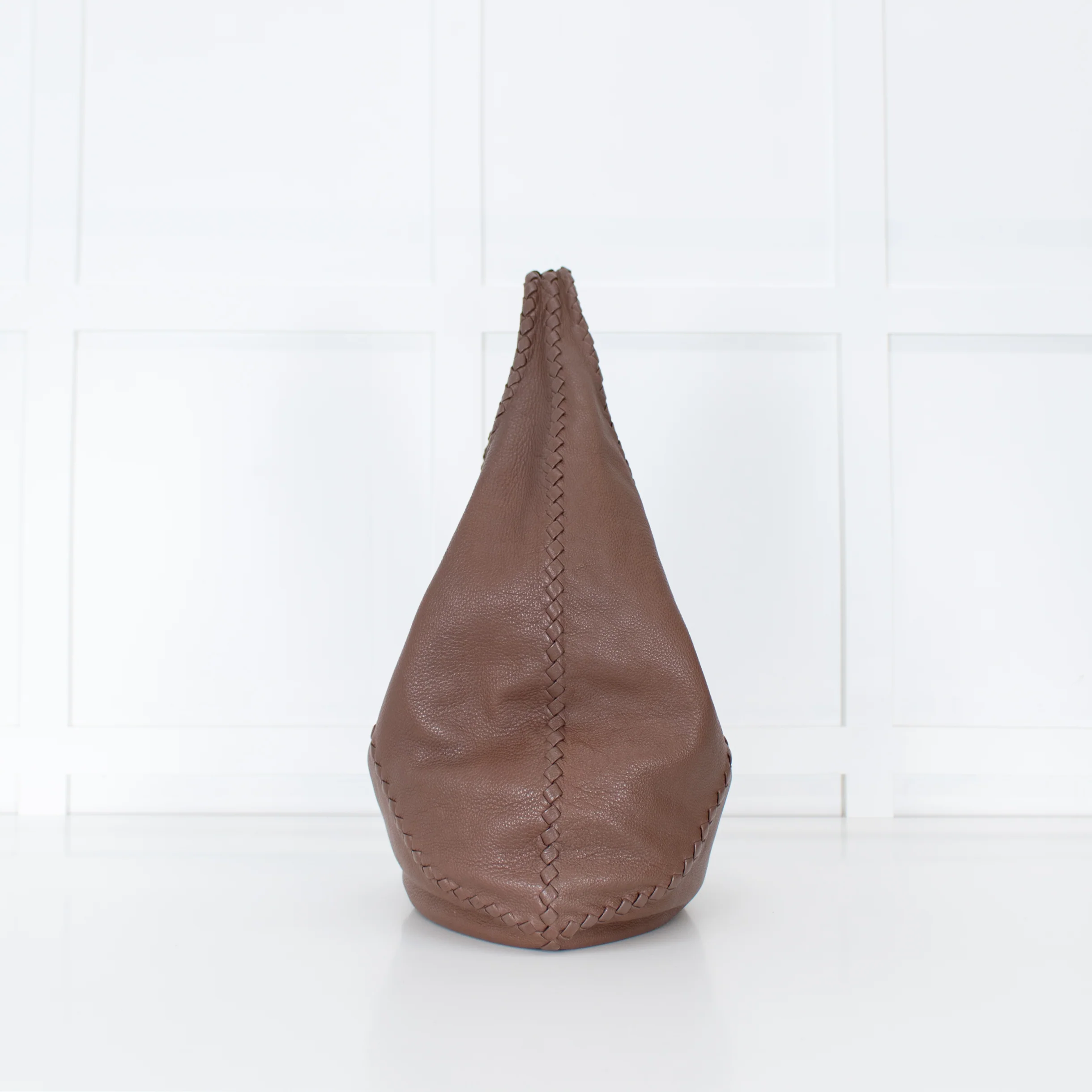 Bottega Veneta Brown Grainy Leather Intrecciato Detail Hobo bag - Image 4