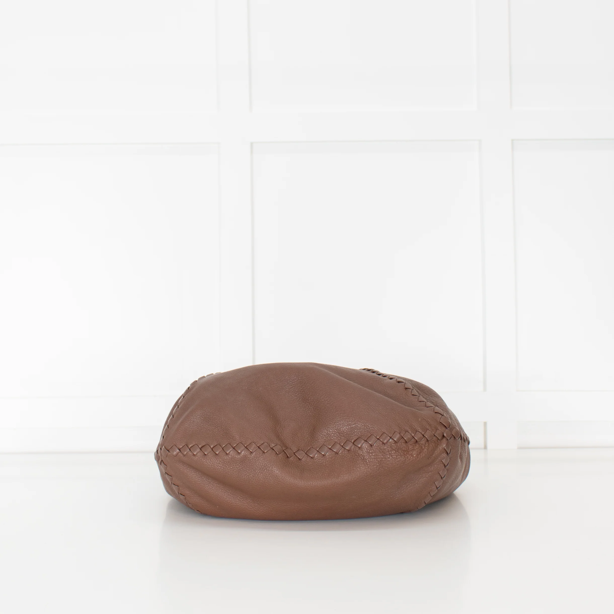 Bottega Veneta Brown Grainy Leather Intrecciato Detail Hobo bag - Image 7
